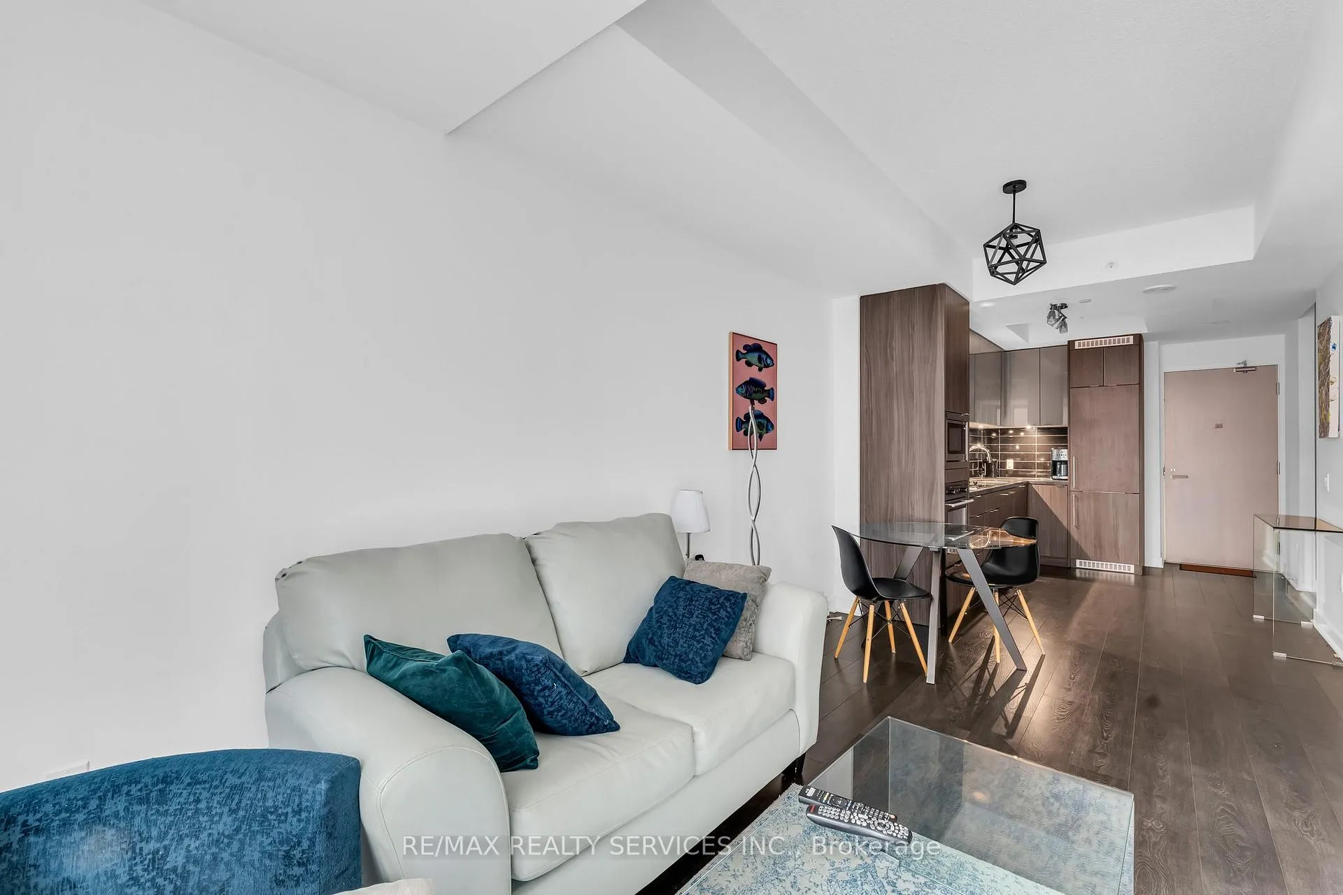 Photo 12 of Unit 915, 115 Blue Jays Way, Toronto, Waterfront Communities — HOMEH