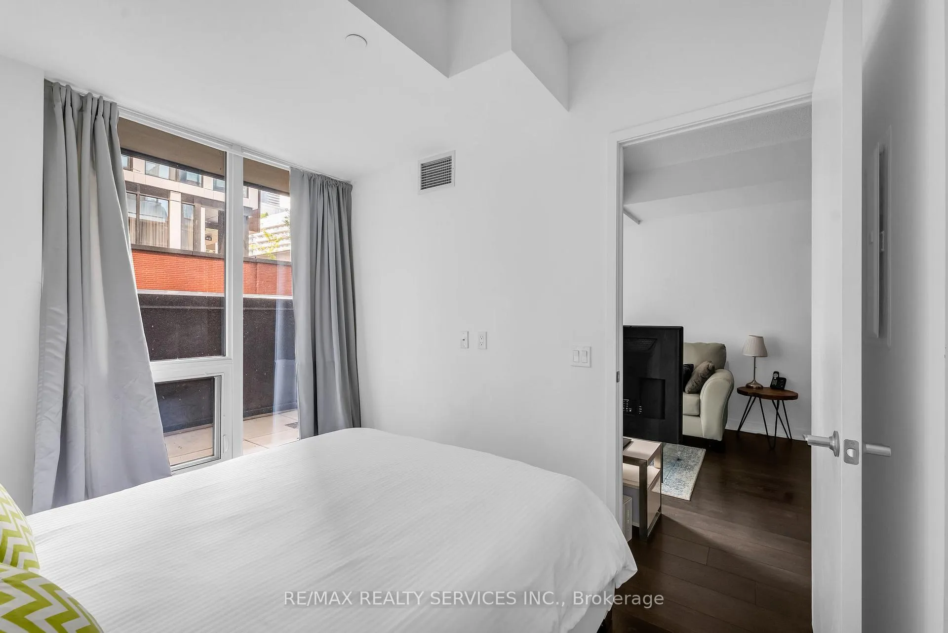 Photo 23 of Unit 915, 115 Blue Jays Way, Toronto, Waterfront Communities — HOMEH