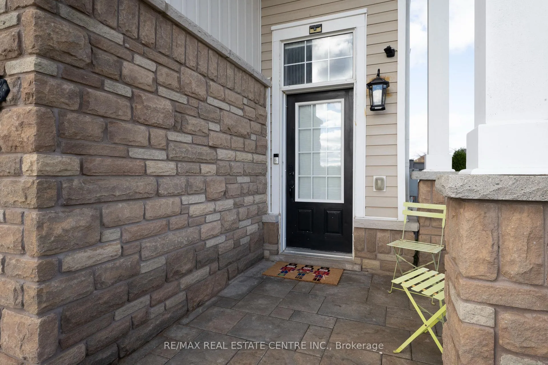 Photo 5 of 417 Tansley Street, Shelburne — HOMEH