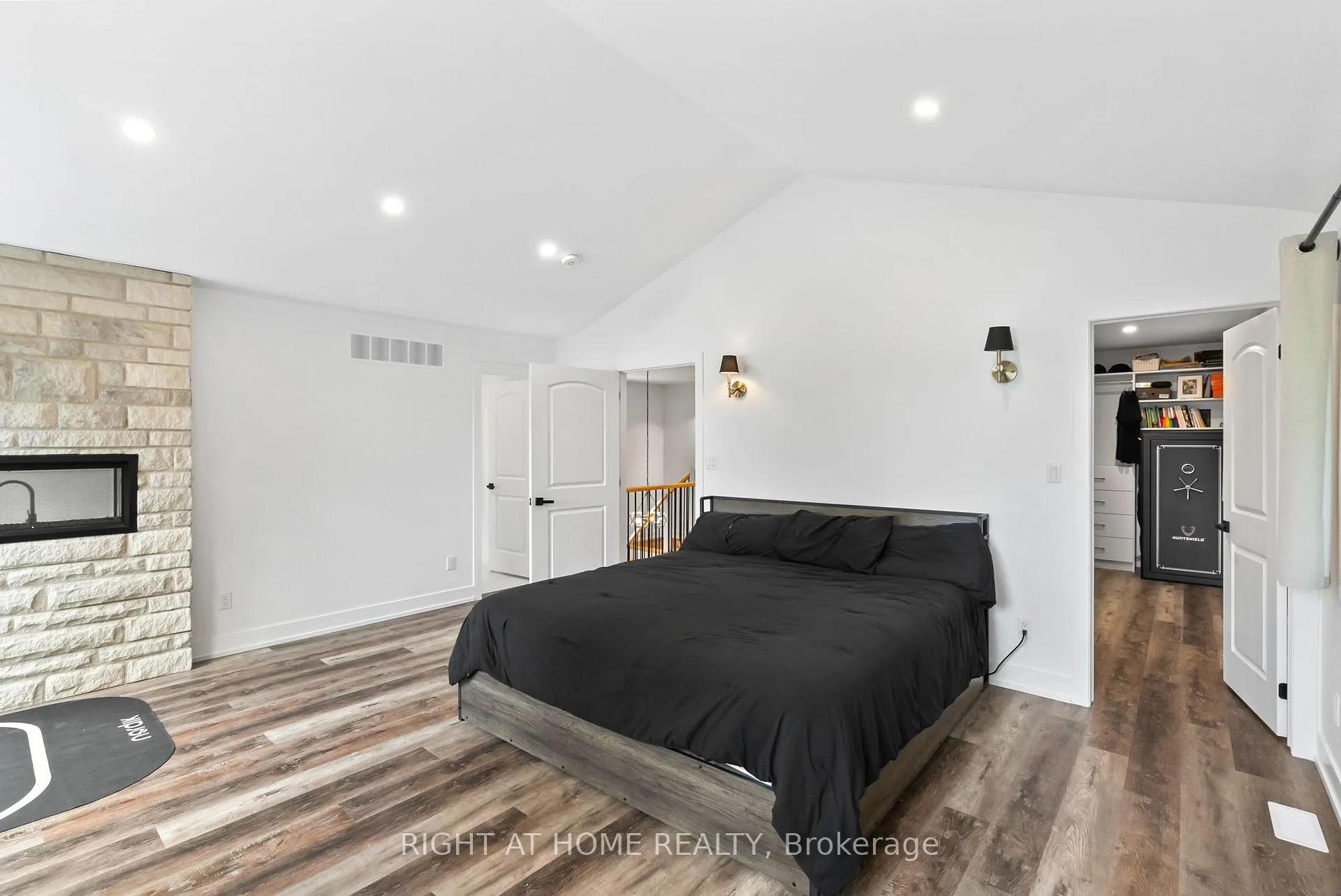 Photo 36 of 148 Acton Road, Uxbridge, Rural Uxbridge — HOMEH