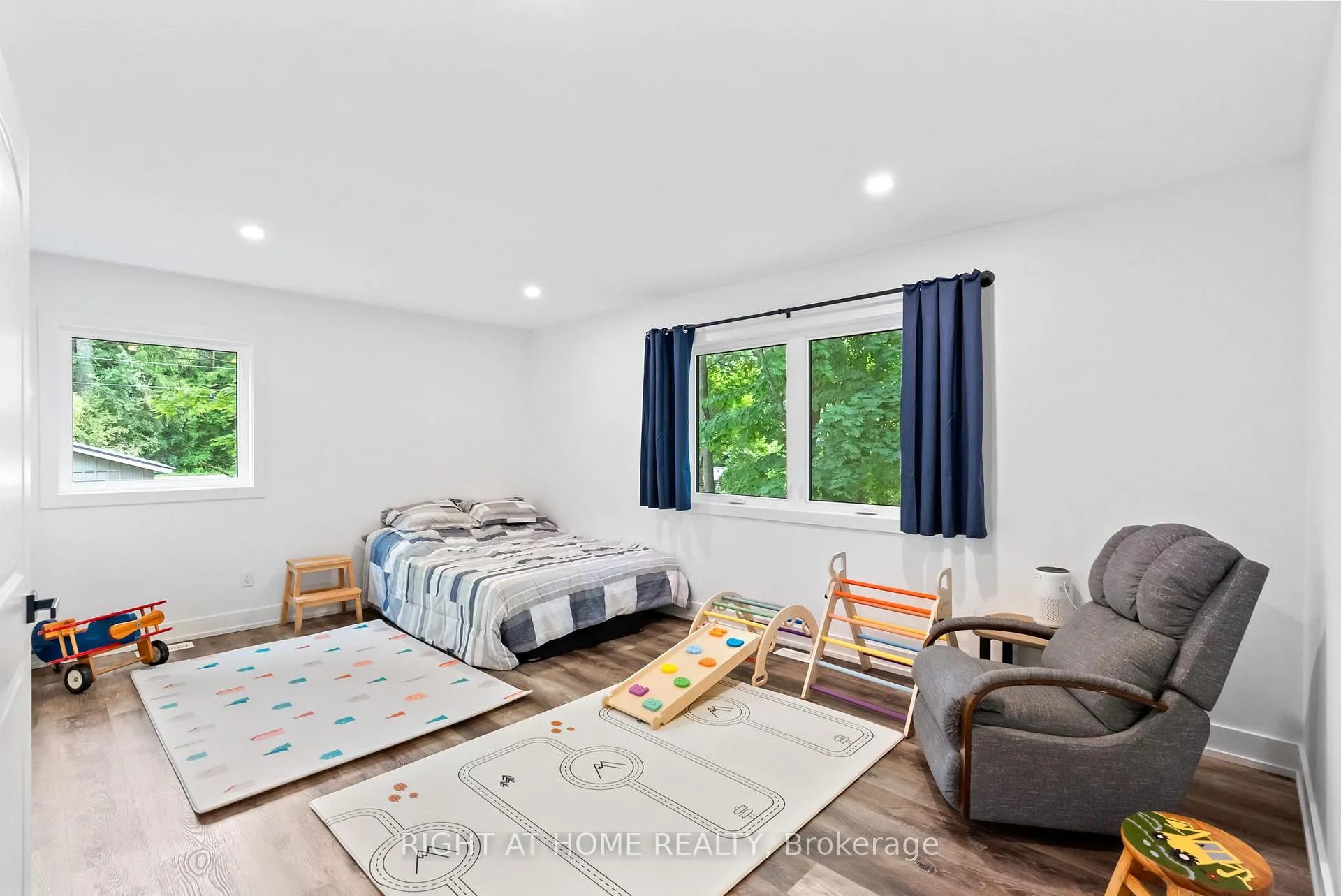 Photo 41 of 148 Acton Road, Uxbridge, Rural Uxbridge — HOMEH