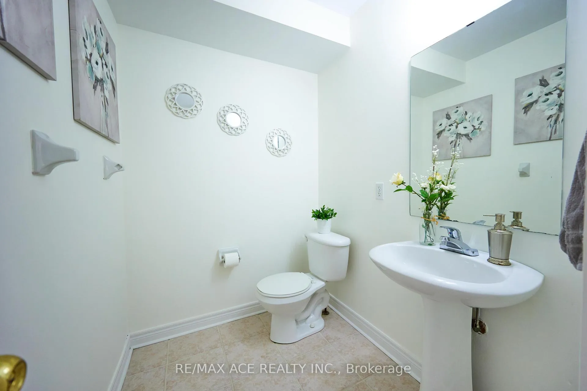 Photo 8 of 7130 Para Place, Mississauga, Meadowvale Village — HOMEH