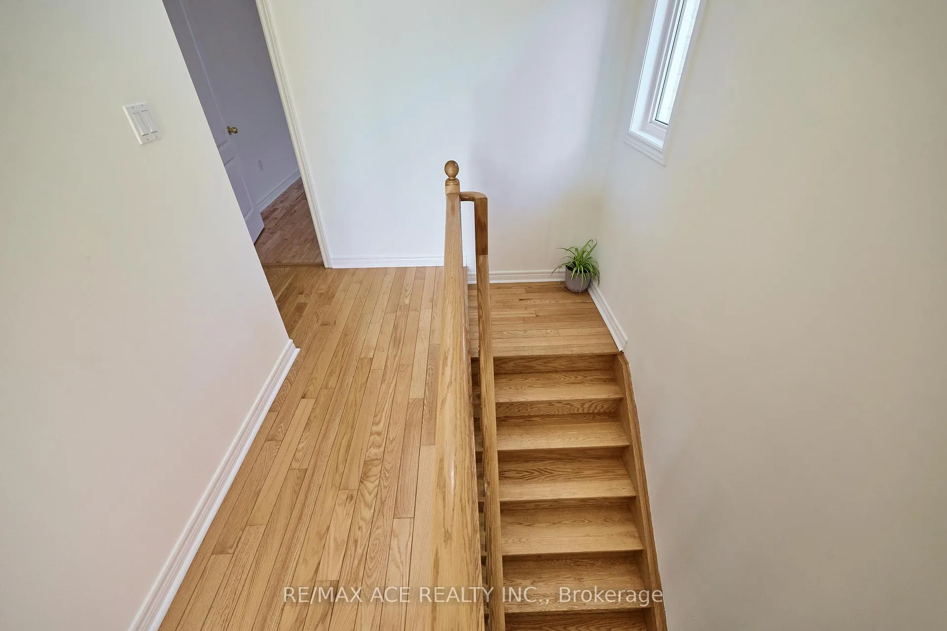 Photo 19 of 7130 Para Place, Mississauga, Meadowvale Village — HOMEH
