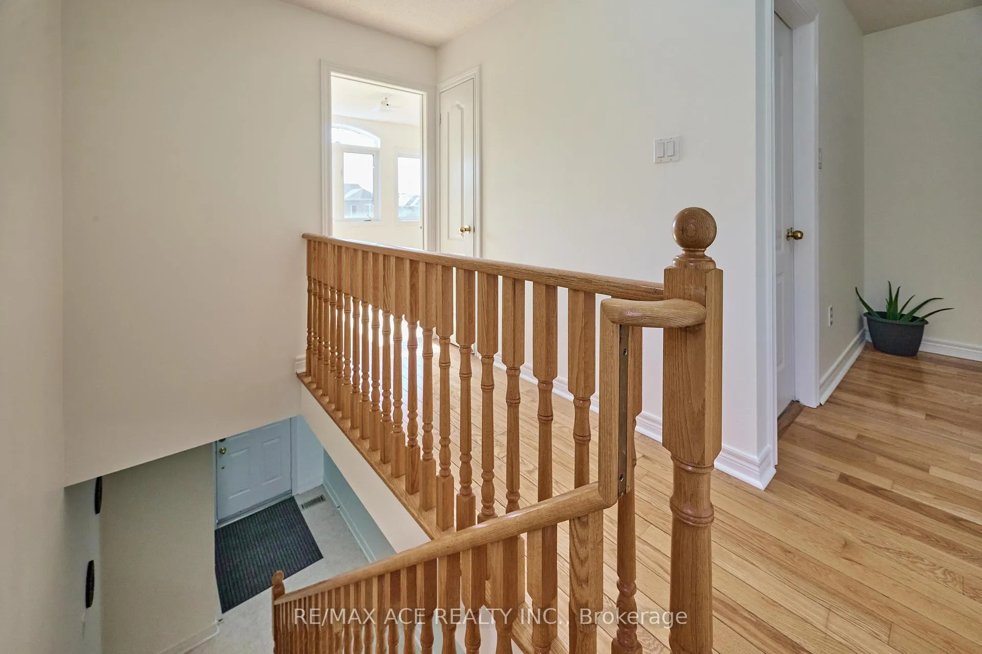 Photo 20 of 7130 Para Place, Mississauga, Meadowvale Village — HOMEH