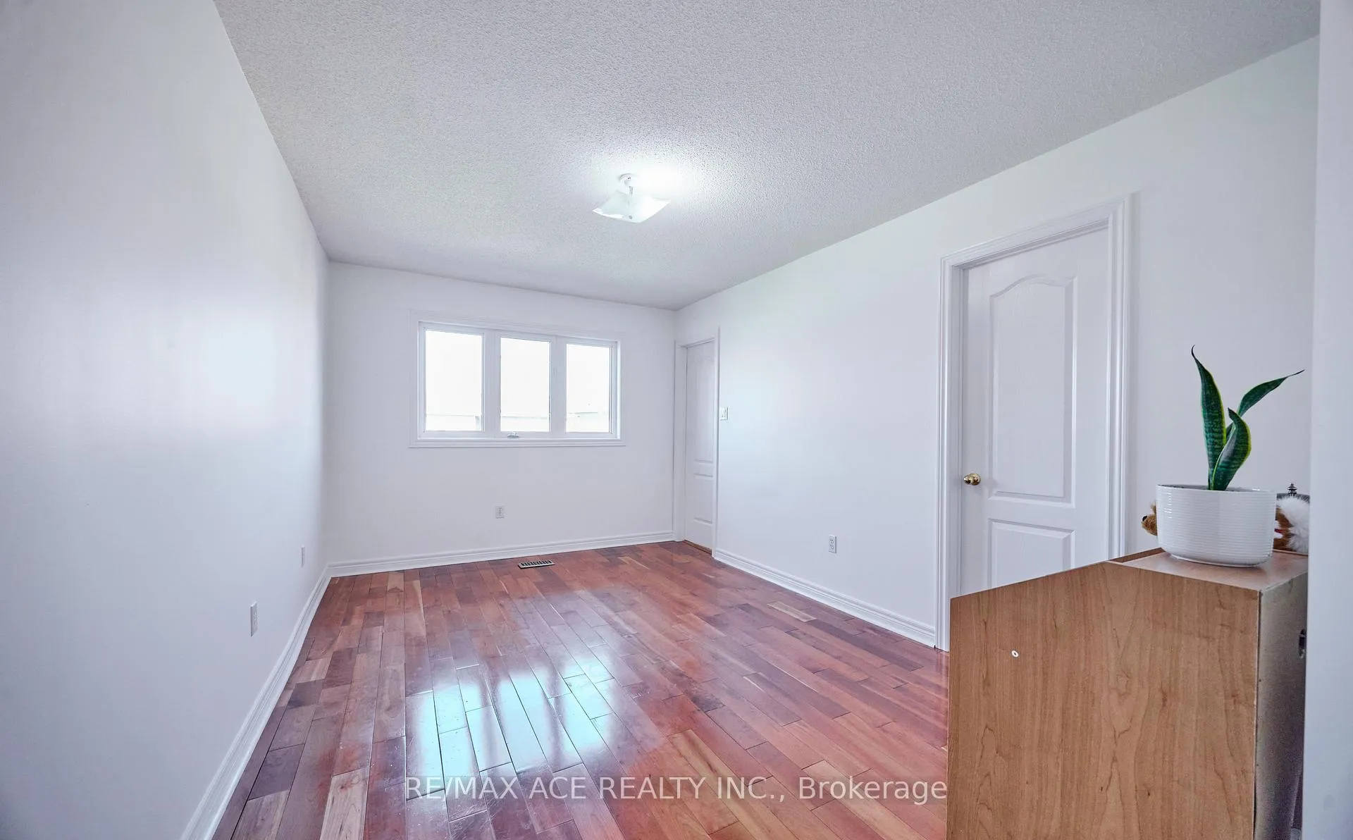 Photo 30 of 7130 Para Place, Mississauga, Meadowvale Village — HOMEH