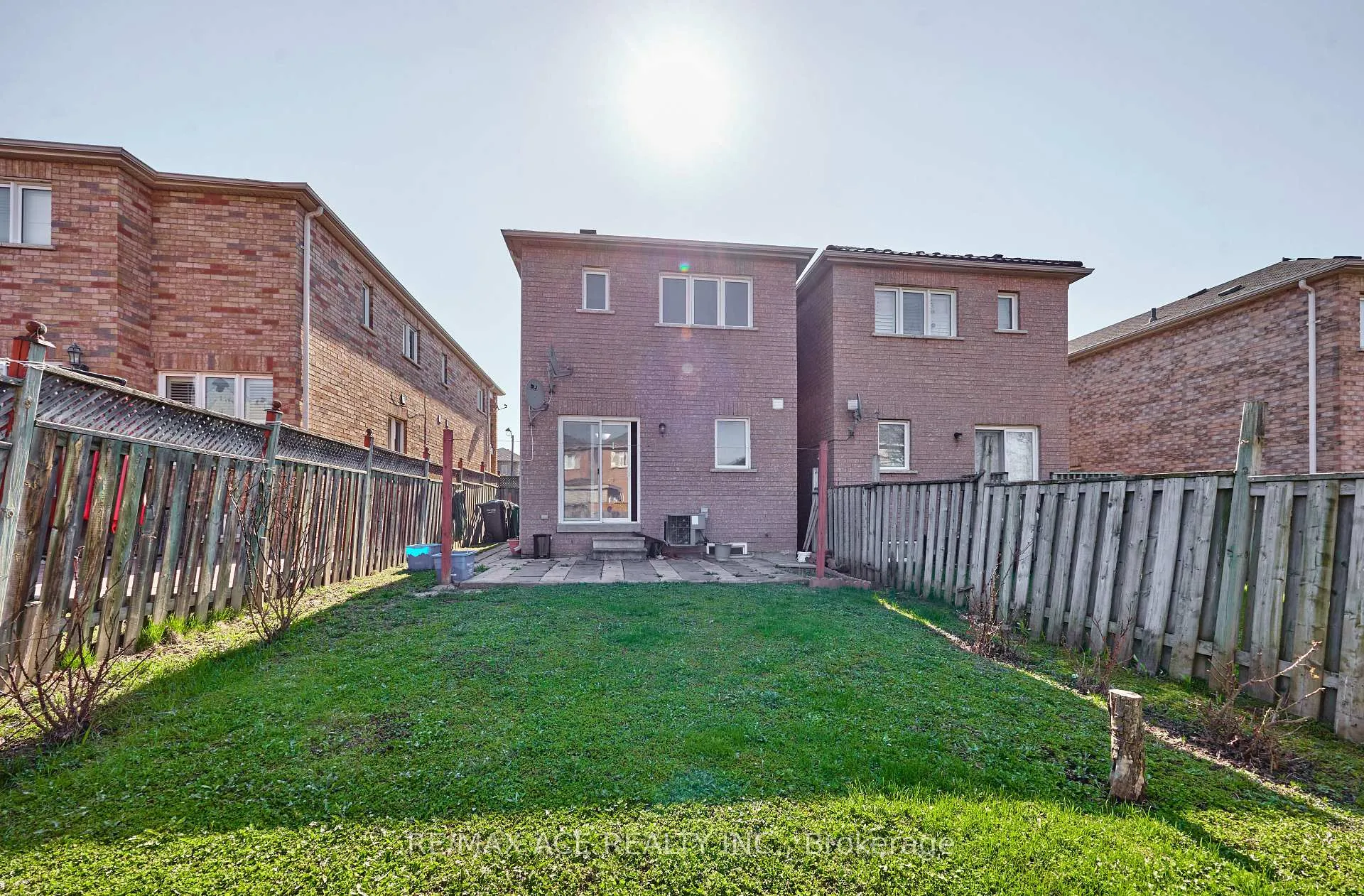 Photo 32 of 7130 Para Place, Mississauga, Meadowvale Village — HOMEH