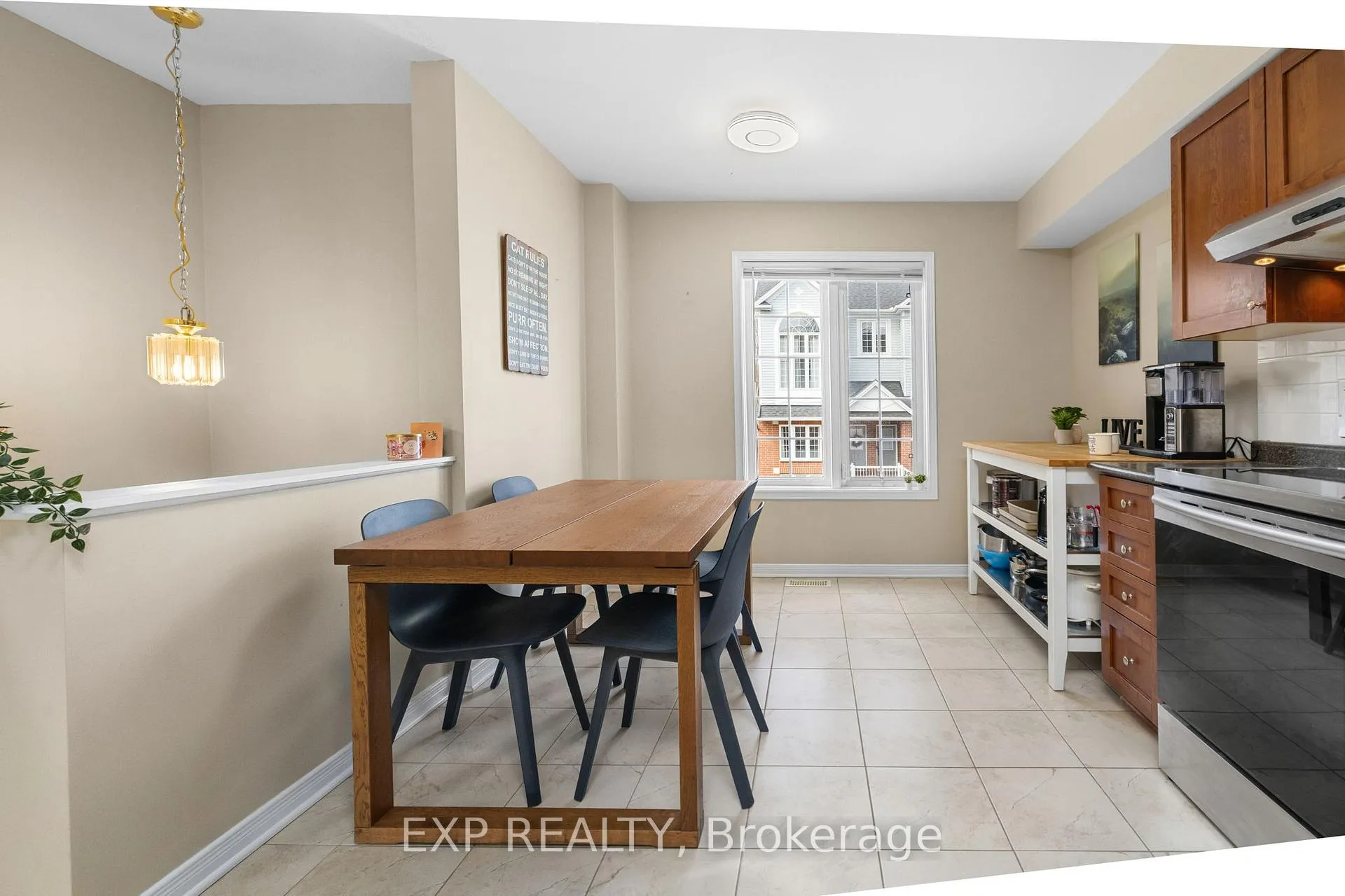 Photo 7 of 255 Gershwin Private, Ottawa, Westcliffe Estates — HOMEH