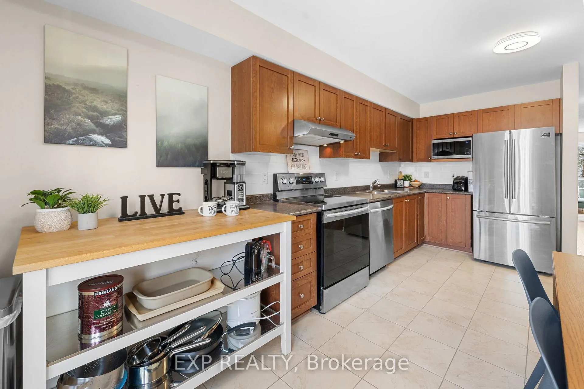 Photo 10 of 255 Gershwin Private, Ottawa, Westcliffe Estates — HOMEH
