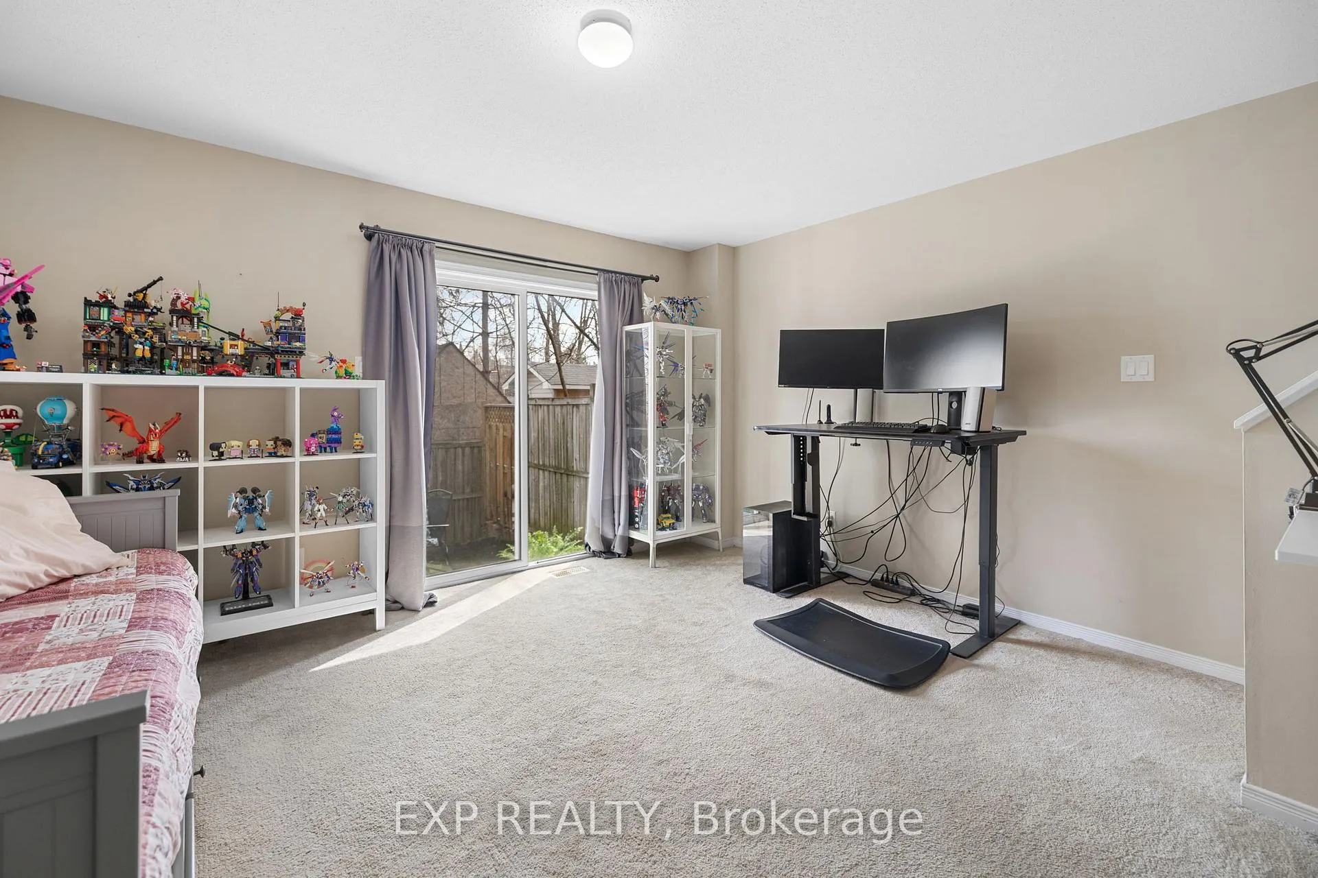 Photo 37 of 255 Gershwin Private, Ottawa, Westcliffe Estates — HOMEH