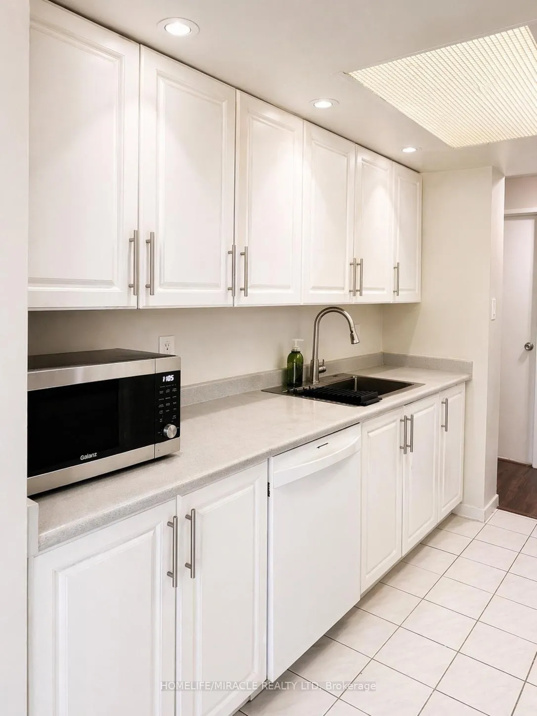 Photo 7 of Unit 214, 1 Rowntree Road, Etobicoke, Mount Olive-Silverstone-Jamestown — HOMEH