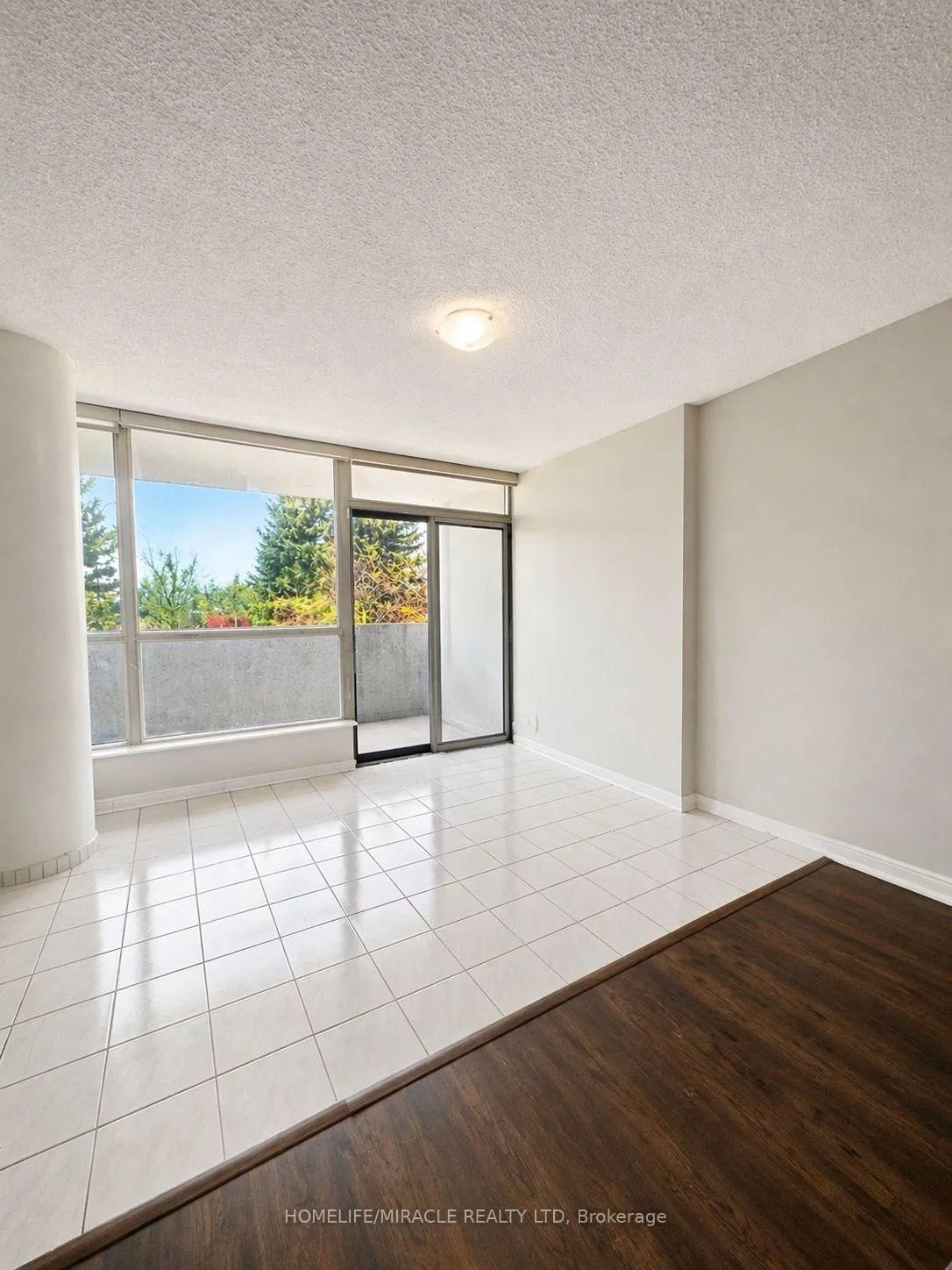 Photo 9 of Unit 214, 1 Rowntree Road, Etobicoke, Mount Olive-Silverstone-Jamestown — HOMEH