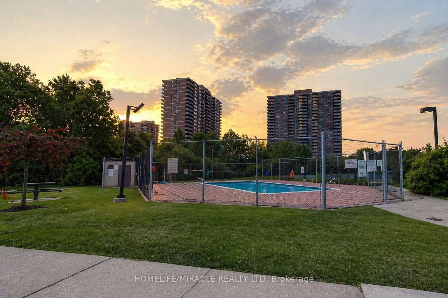 Photo 18 of Unit 214, 1 Rowntree Road, Etobicoke, Mount Olive-Silverstone-Jamestown — HOMEH