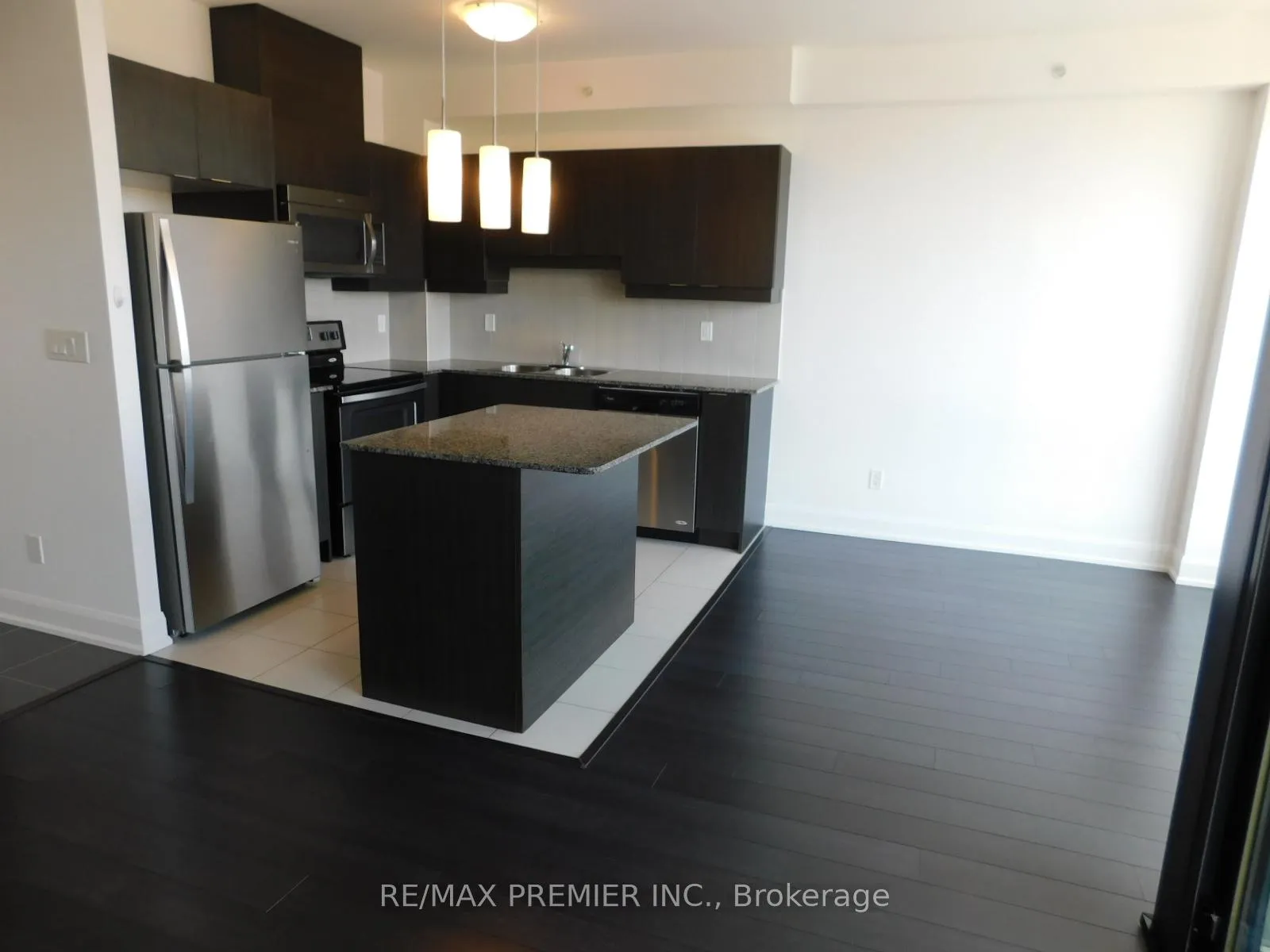 Photo 6 of Unit 407, 2910 Highway 7 W, Vaughan, Concord — HOMEH