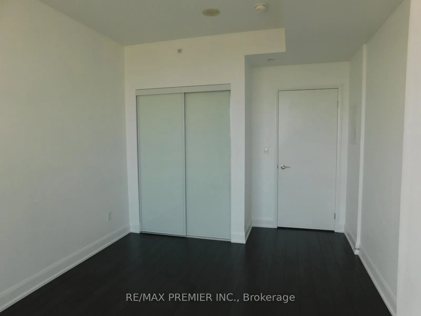 Photo 11 of Unit 407, 2910 Highway 7 W, Vaughan, Concord — HOMEH