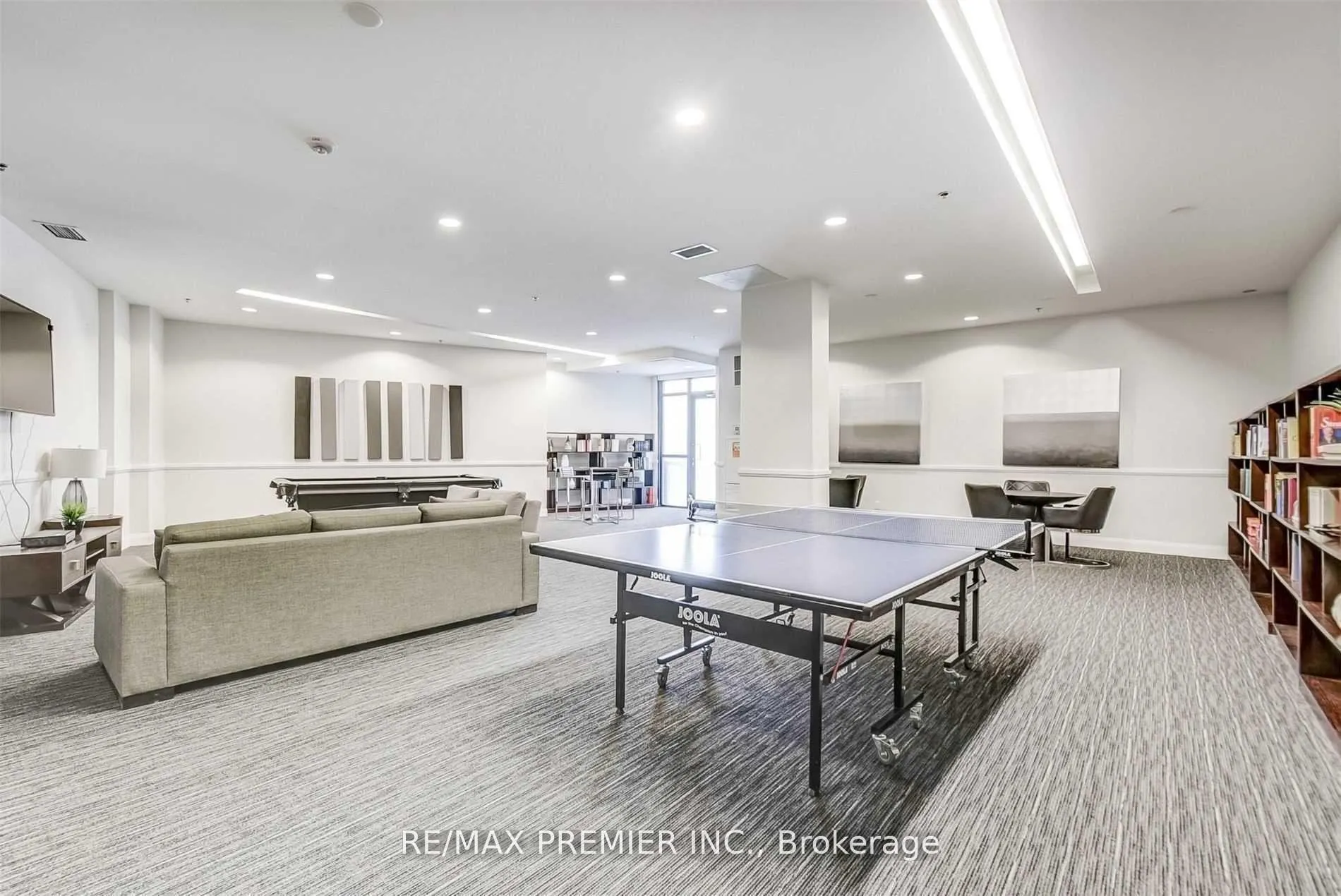 Photo 25 of Unit 407, 2910 Highway 7 W, Vaughan, Concord — HOMEH