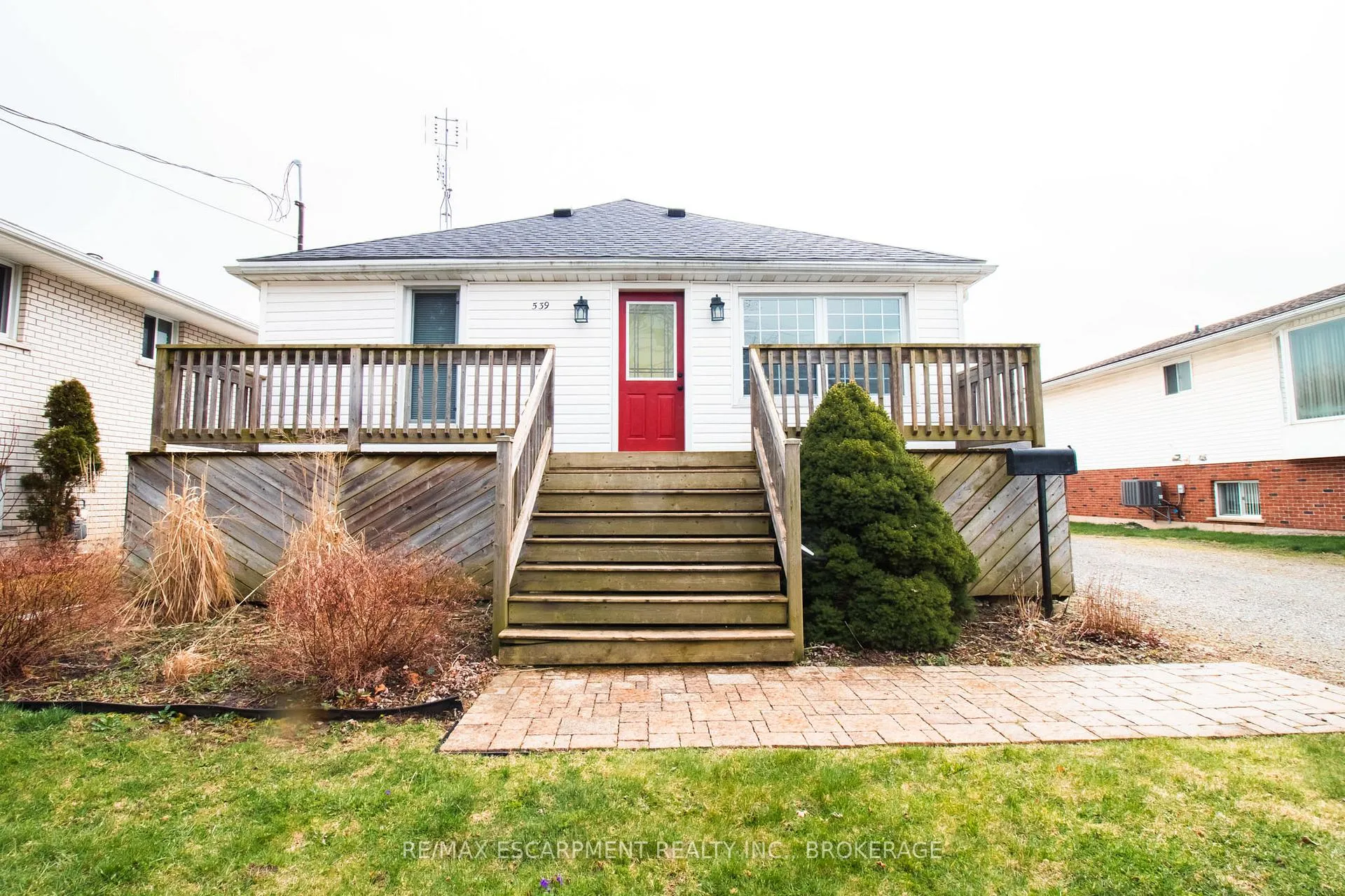 Photo 1 of Unit 1, 539 Woodlawn Road, Welland, N. Welland — HOMEH