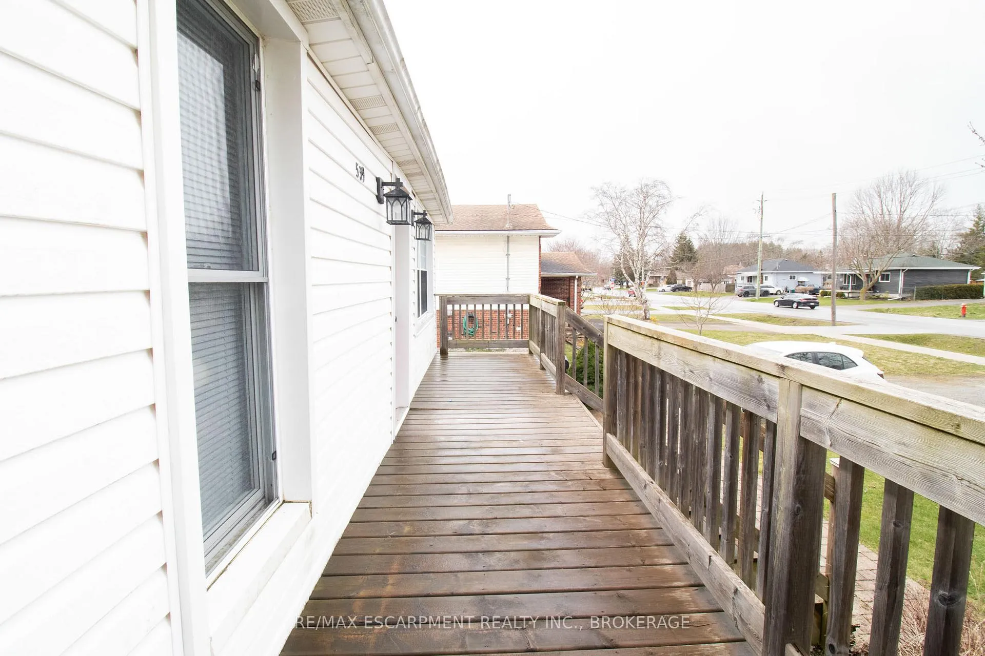 Photo 2 of Unit 1, 539 Woodlawn Road, Welland, N. Welland — HOMEH