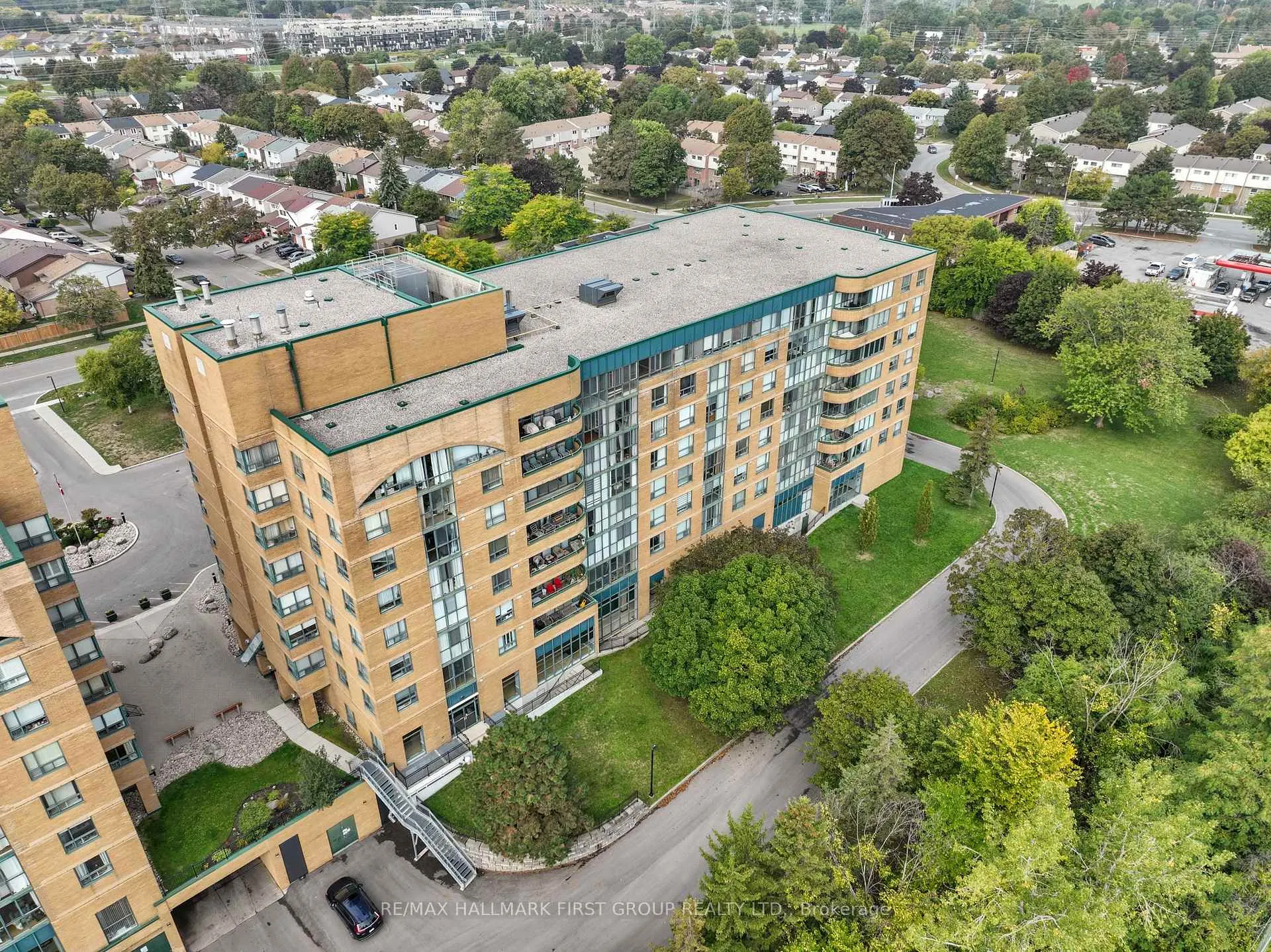 Photo 40 of Unit 610, 1665 Pickering Parkway, Pickering, Village East — HOMEH