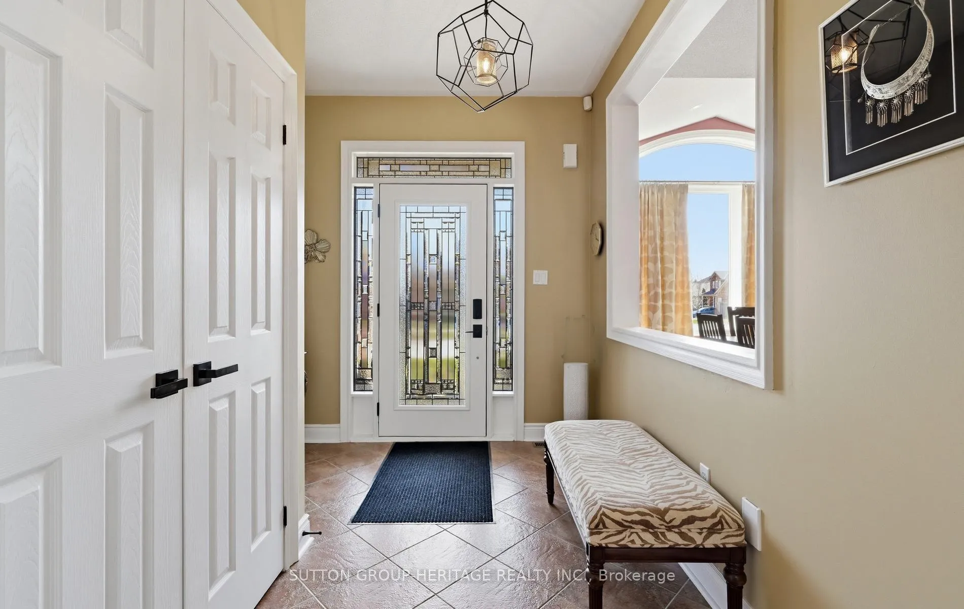 Photo 5 of 22 Ash Green Lane, Uxbridge — HOMEH
