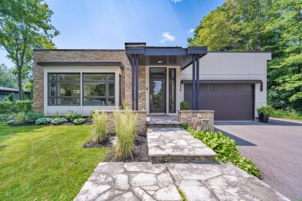 Photo 1 of 17 Kaymar Drive, Ottawa, Rothwell Heights — HOMEH