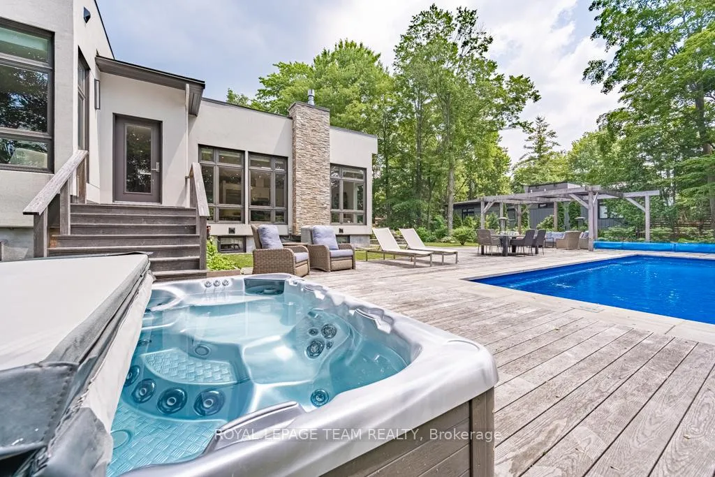 Photo 43 of 17 Kaymar Drive, Ottawa, Rothwell Heights — HOMEH