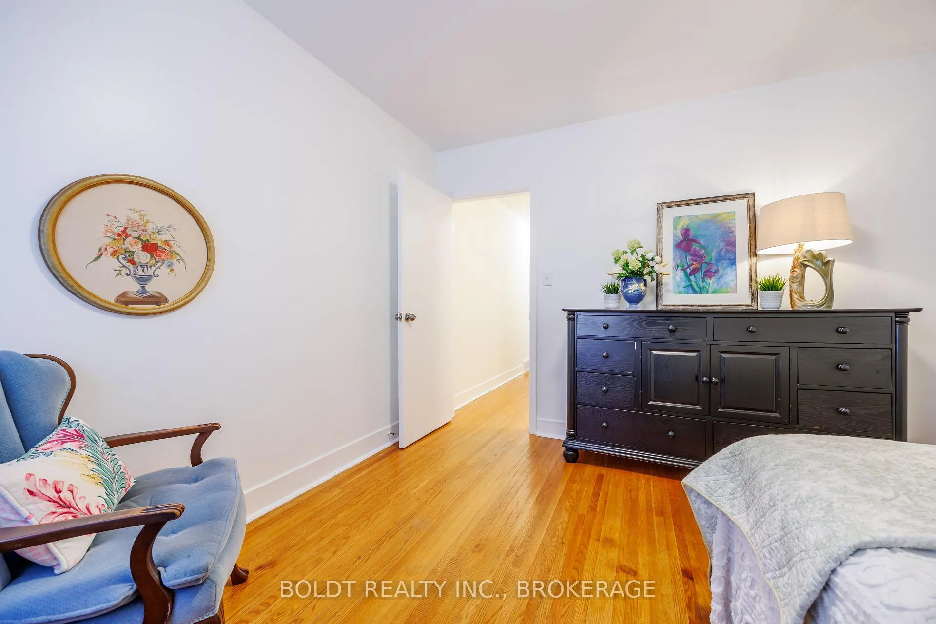 Photo 22 of 6 Mountainview Drive, St. Catharines, Glendale/Glenridge — HOMEH