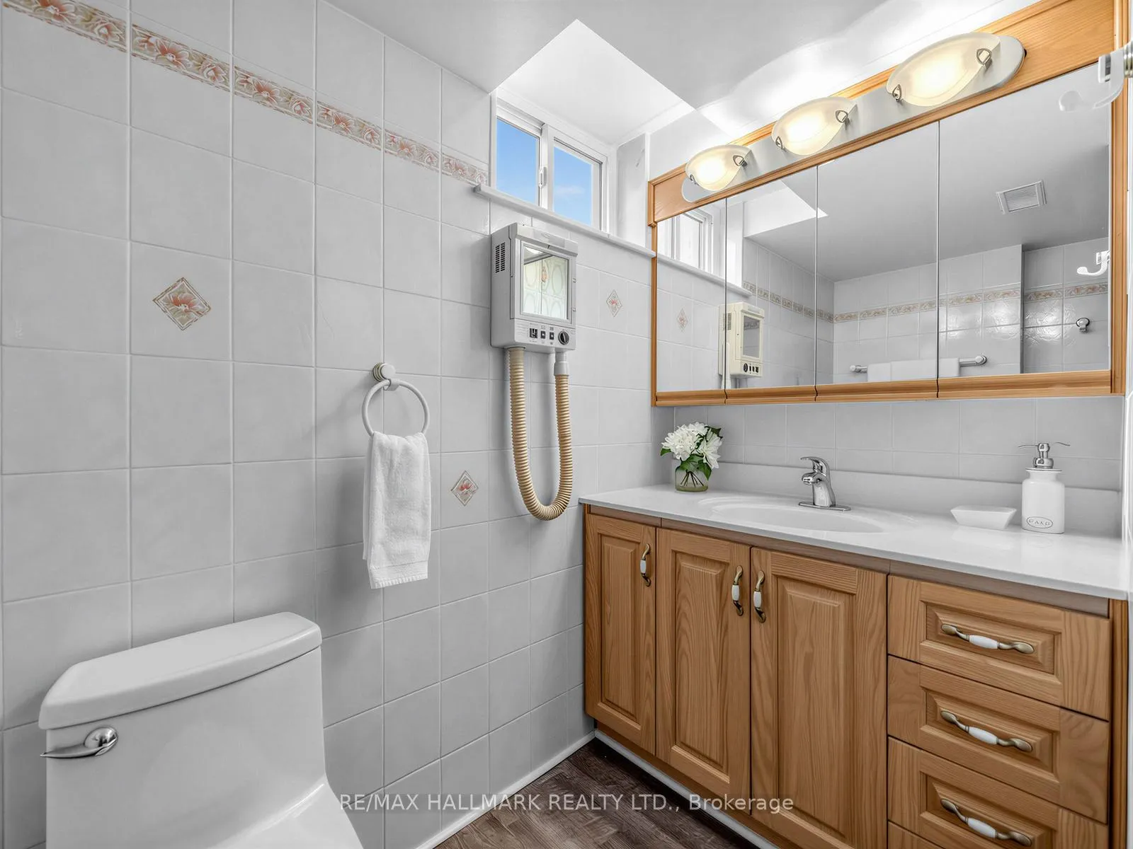Photo 23 of 1649 Carletta Drive, Mississauga, Lakeview — HOMEH