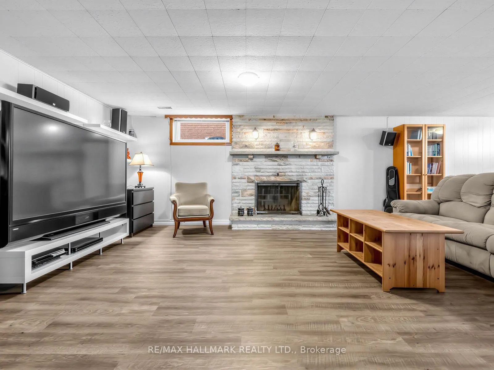 Photo 25 of 1649 Carletta Drive, Mississauga, Lakeview — HOMEH