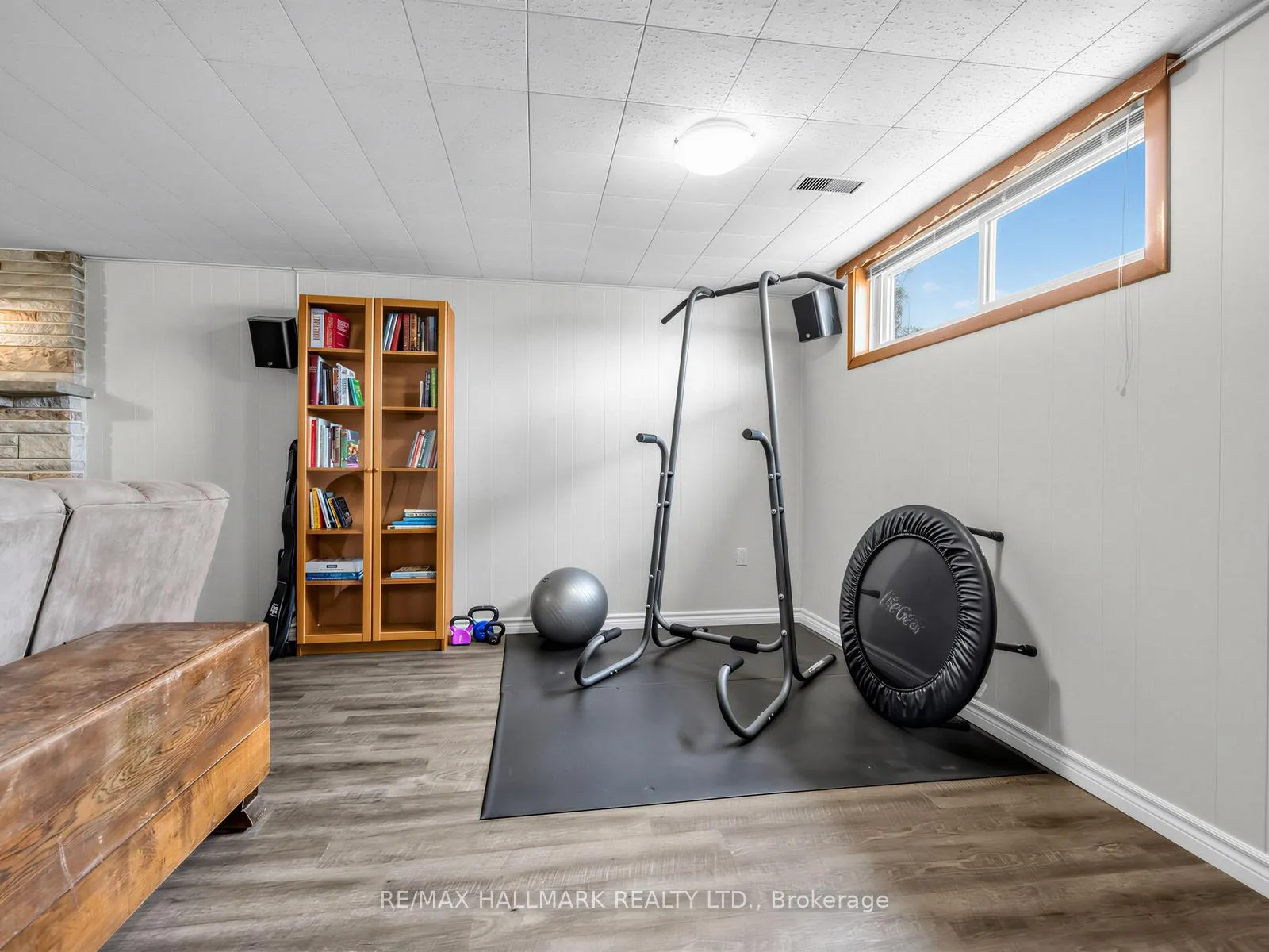 Photo 27 of 1649 Carletta Drive, Mississauga, Lakeview — HOMEH