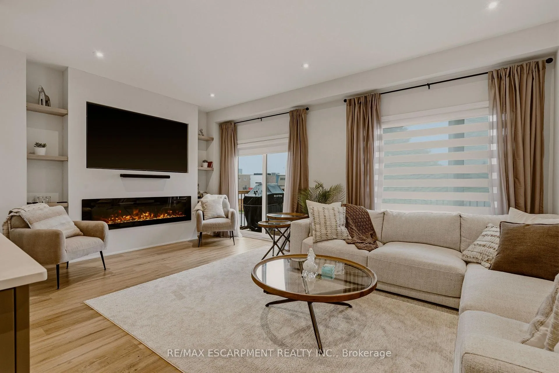 Photo 11 of 7 Cadwell Lane, Hamilton, Mountview — HOMEH