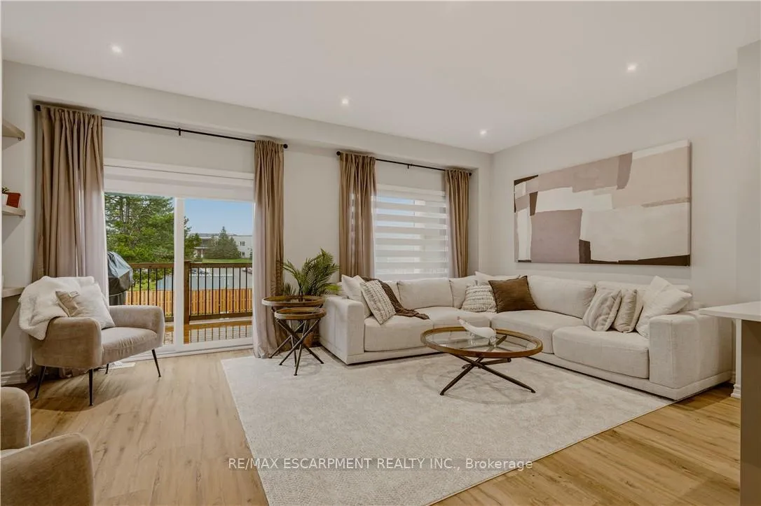Photo 13 of 7 Cadwell Lane, Hamilton, Mountview — HOMEH