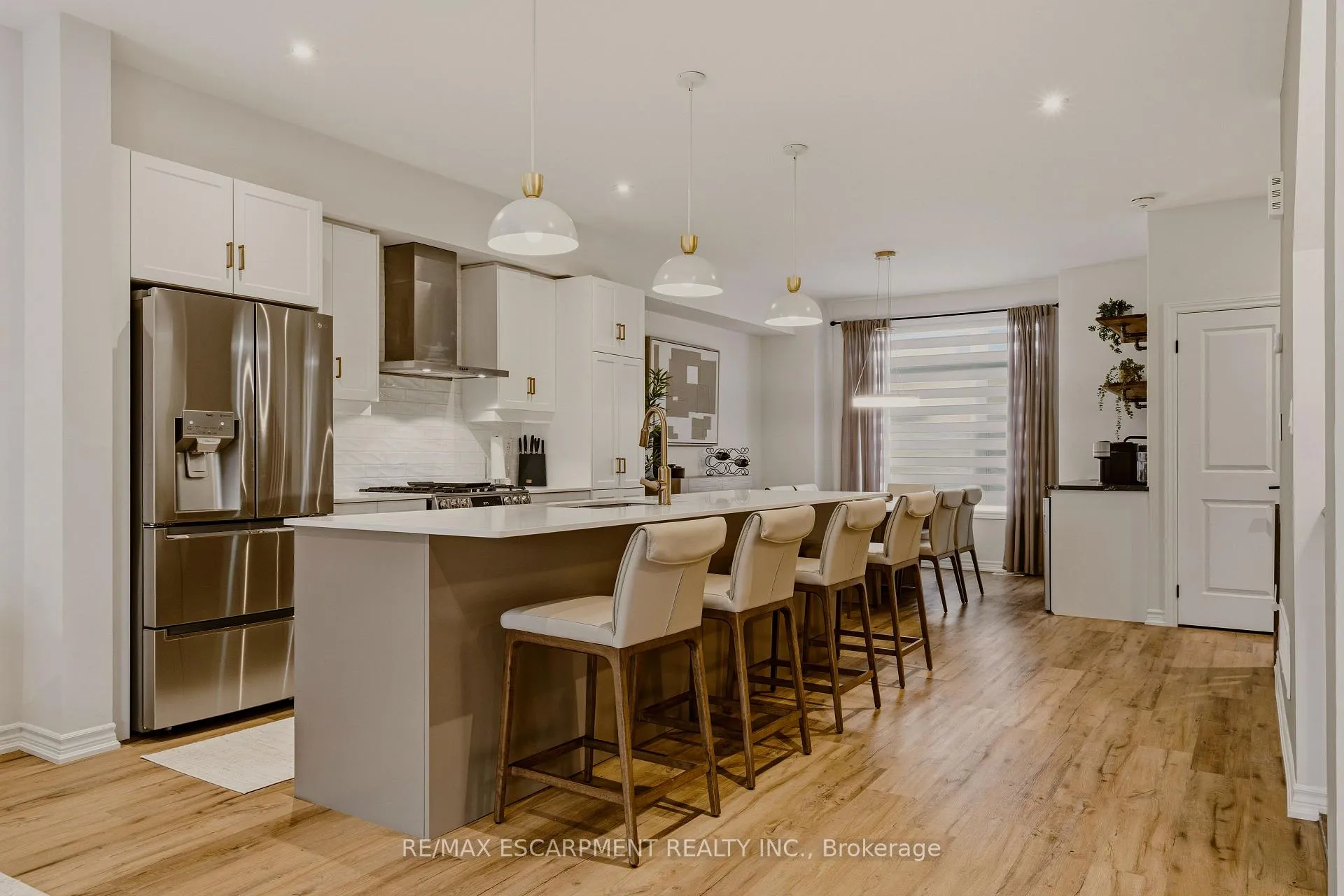Photo 17 of 7 Cadwell Lane, Hamilton, Mountview — HOMEH