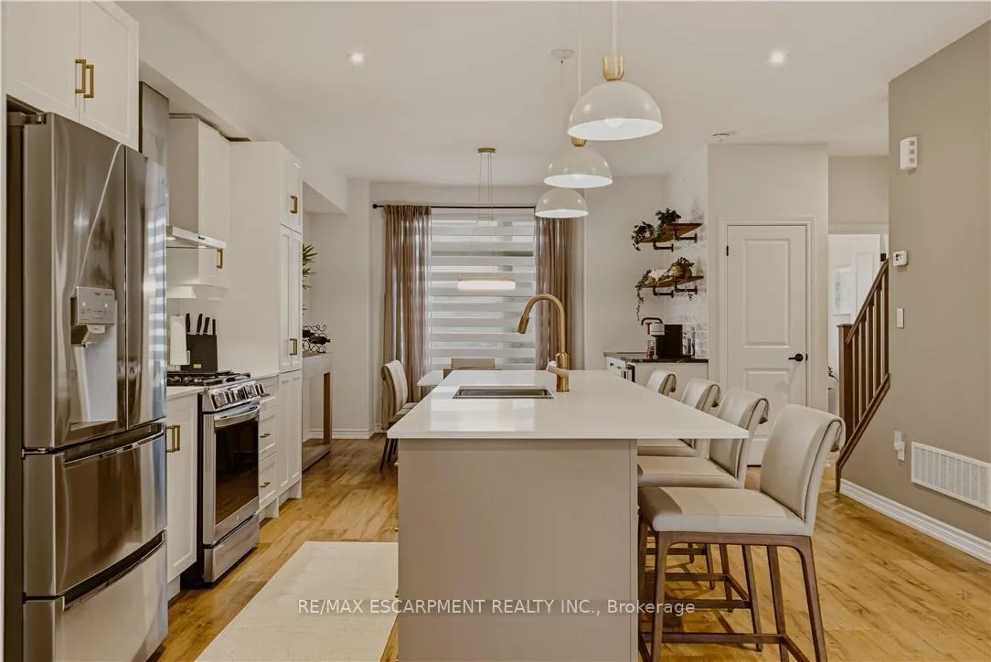 Photo 18 of 7 Cadwell Lane, Hamilton, Mountview — HOMEH