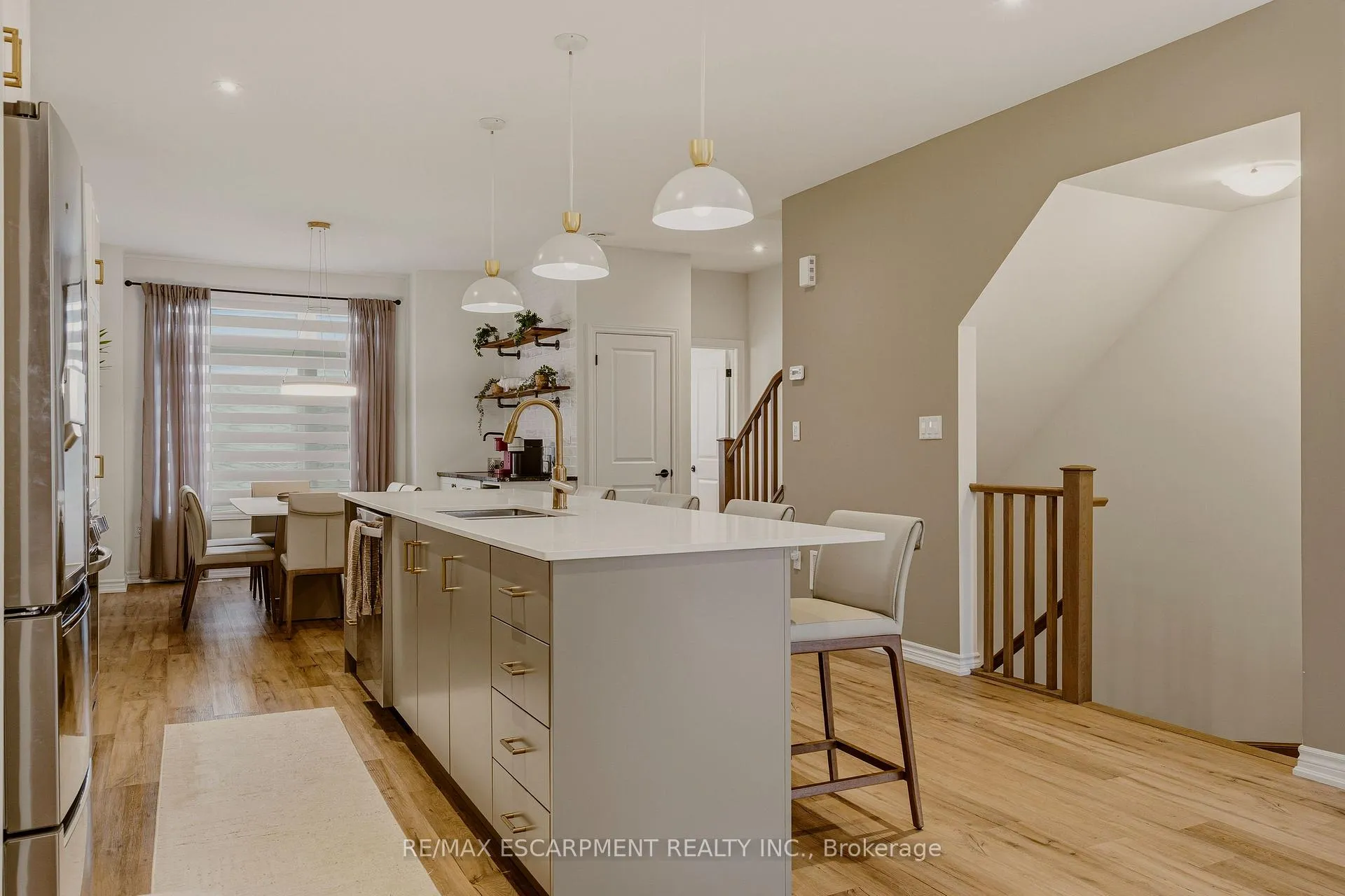 Photo 24 of 7 Cadwell Lane, Hamilton, Mountview — HOMEH