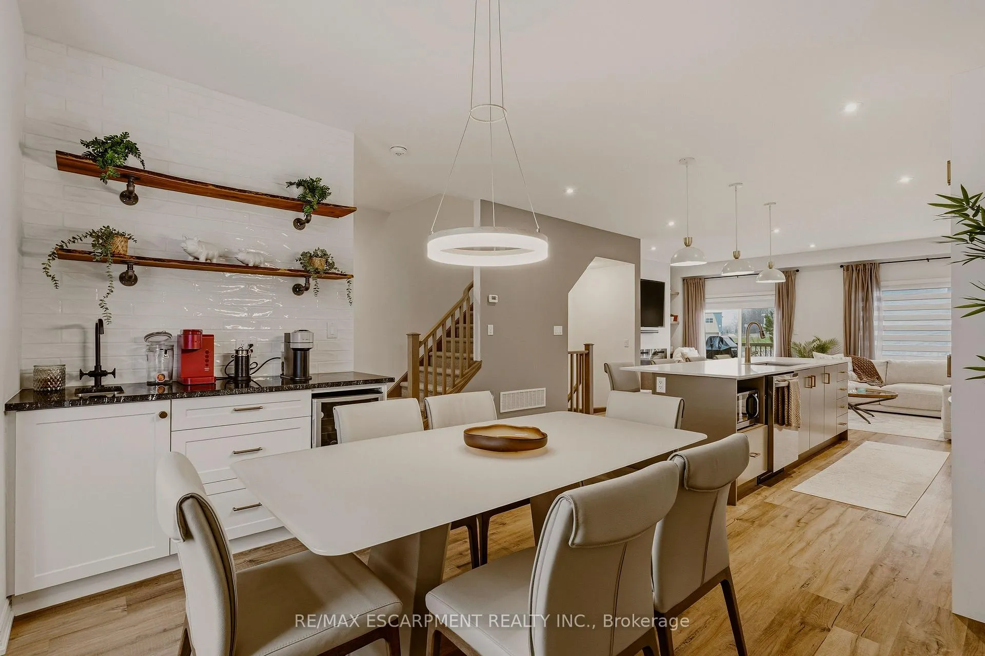 Photo 29 of 7 Cadwell Lane, Hamilton, Mountview — HOMEH