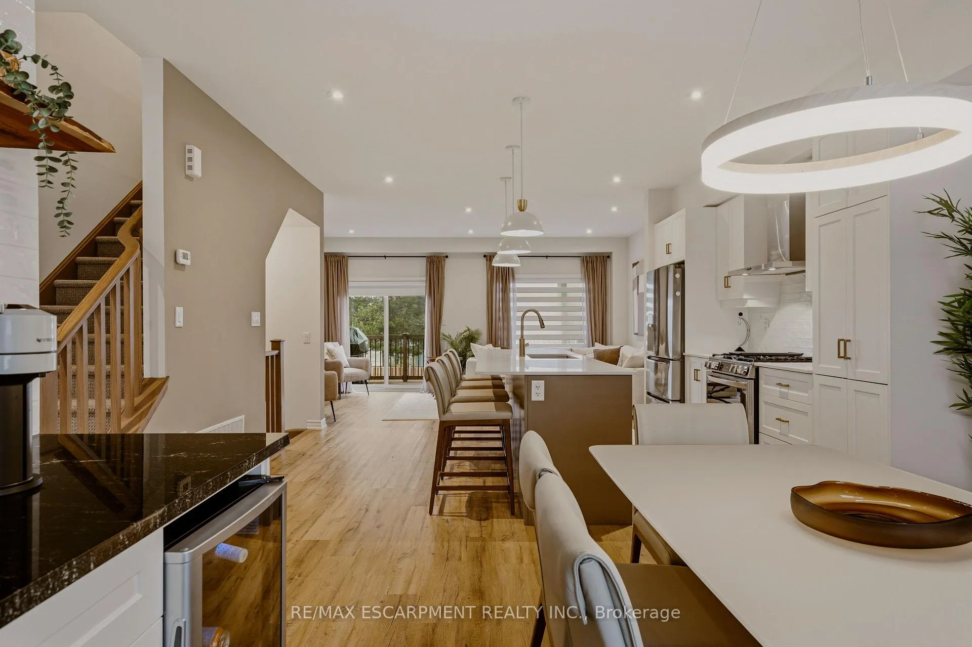 Photo 30 of 7 Cadwell Lane, Hamilton, Mountview — HOMEH