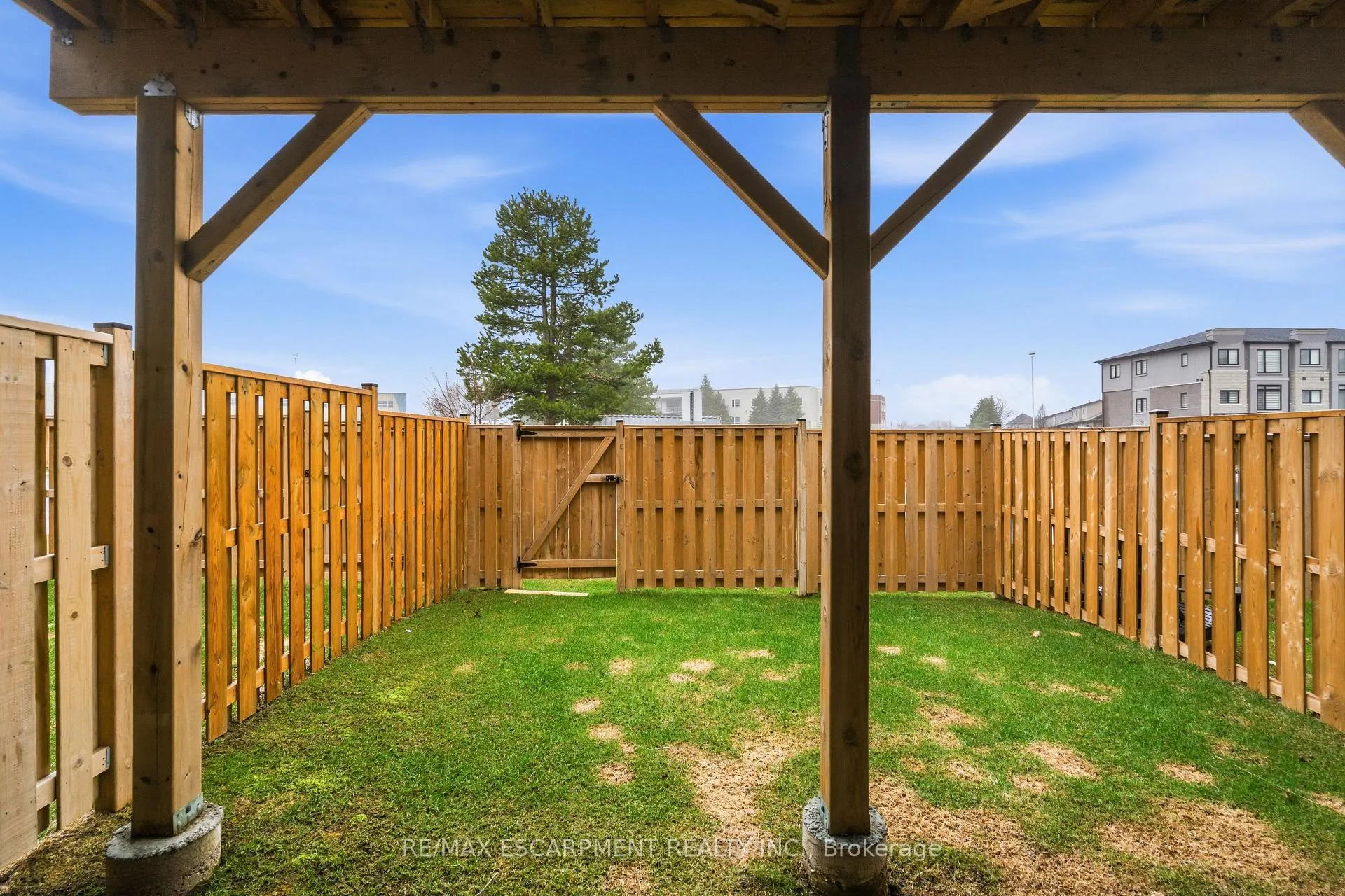 Photo 43 of 7 Cadwell Lane, Hamilton, Mountview — HOMEH