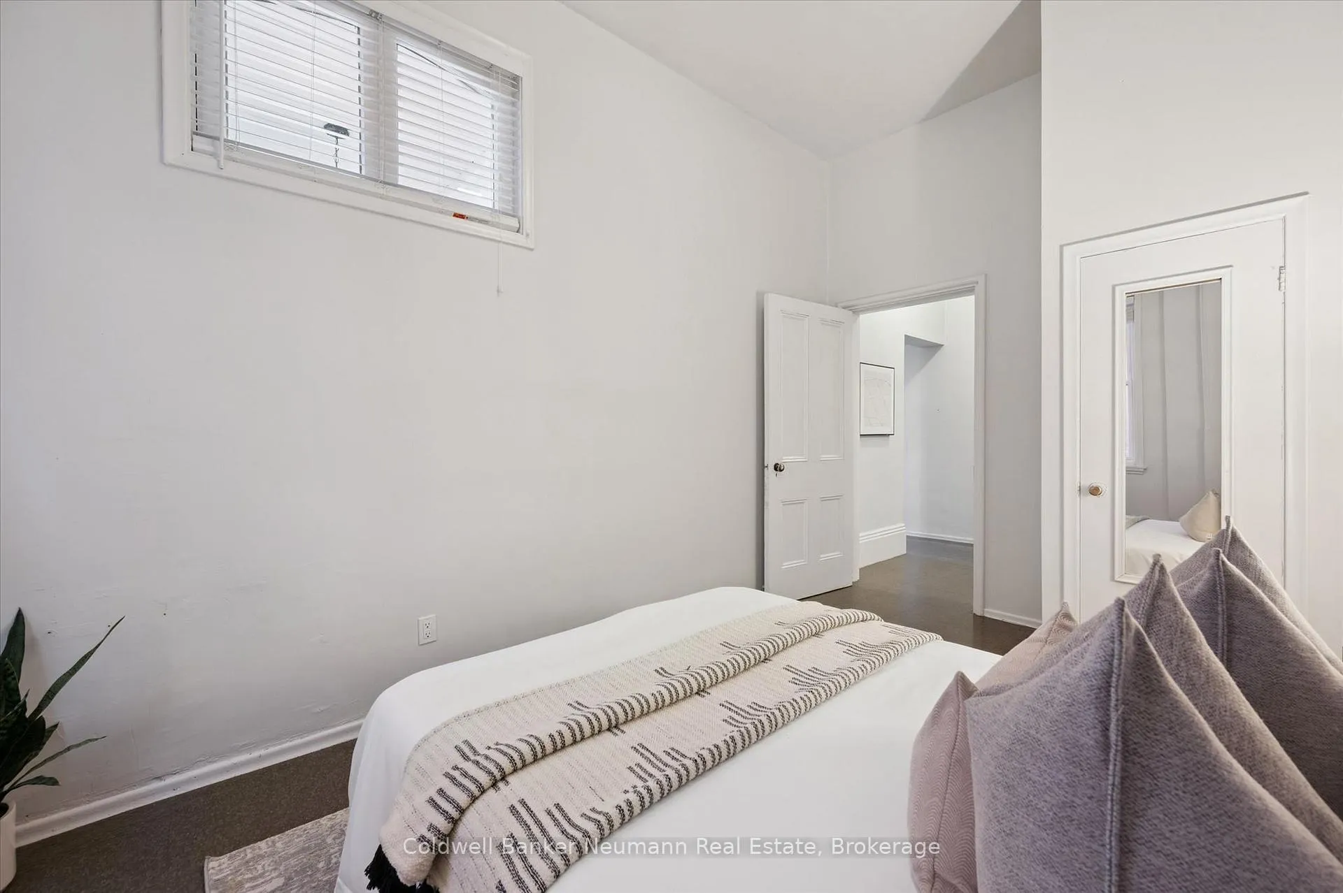 Photo 33 of 7 Cambridge Street, Guelph, Downtown — HOMEH