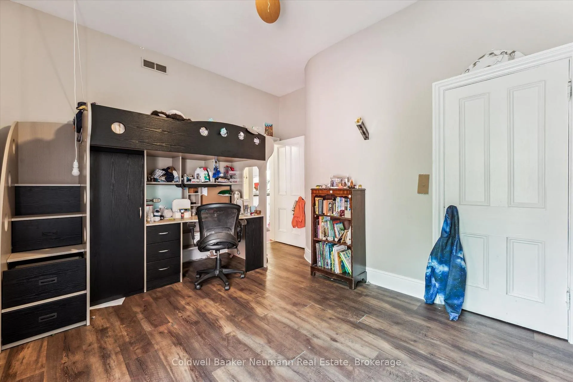 Photo 41 of 7 Cambridge Street, Guelph, Downtown — HOMEH