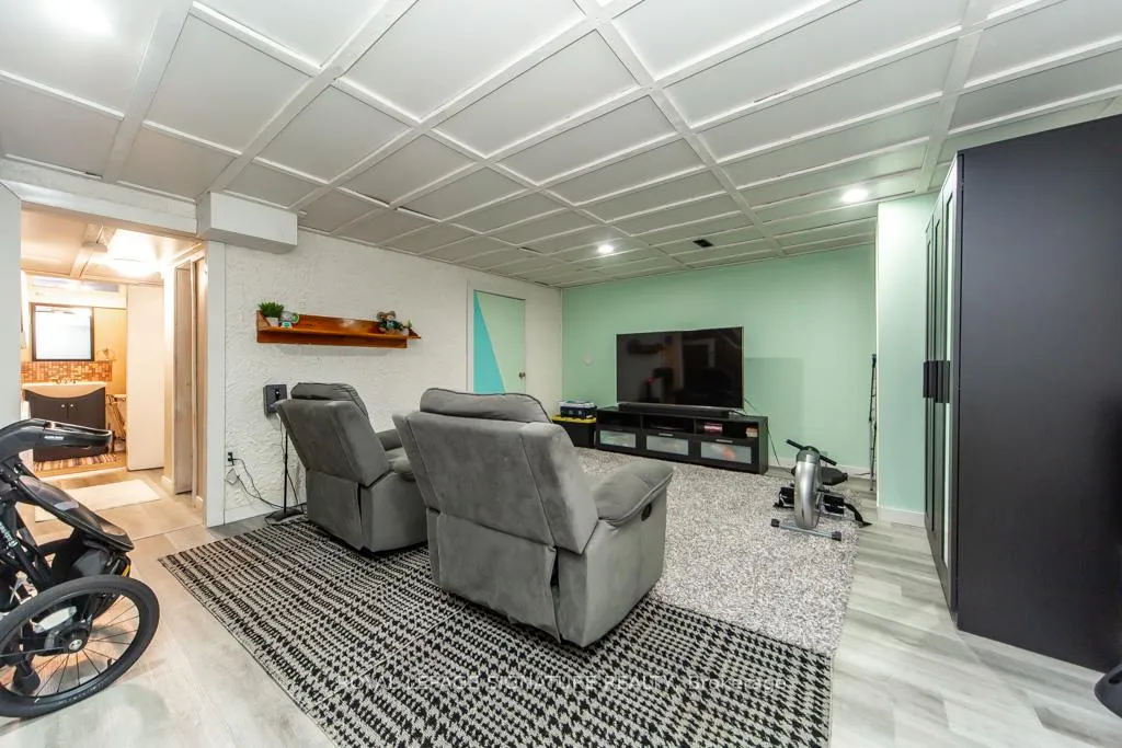 Photo 20 of 1499 Fenelon Crescent, Oshawa, Lakeview — HOMEH