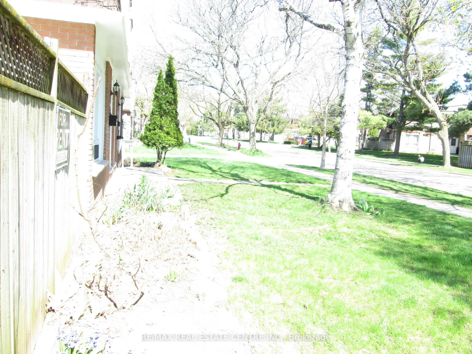 Photo 6 of 648 Francis Road, Burlington, LaSalle — HOMEH
