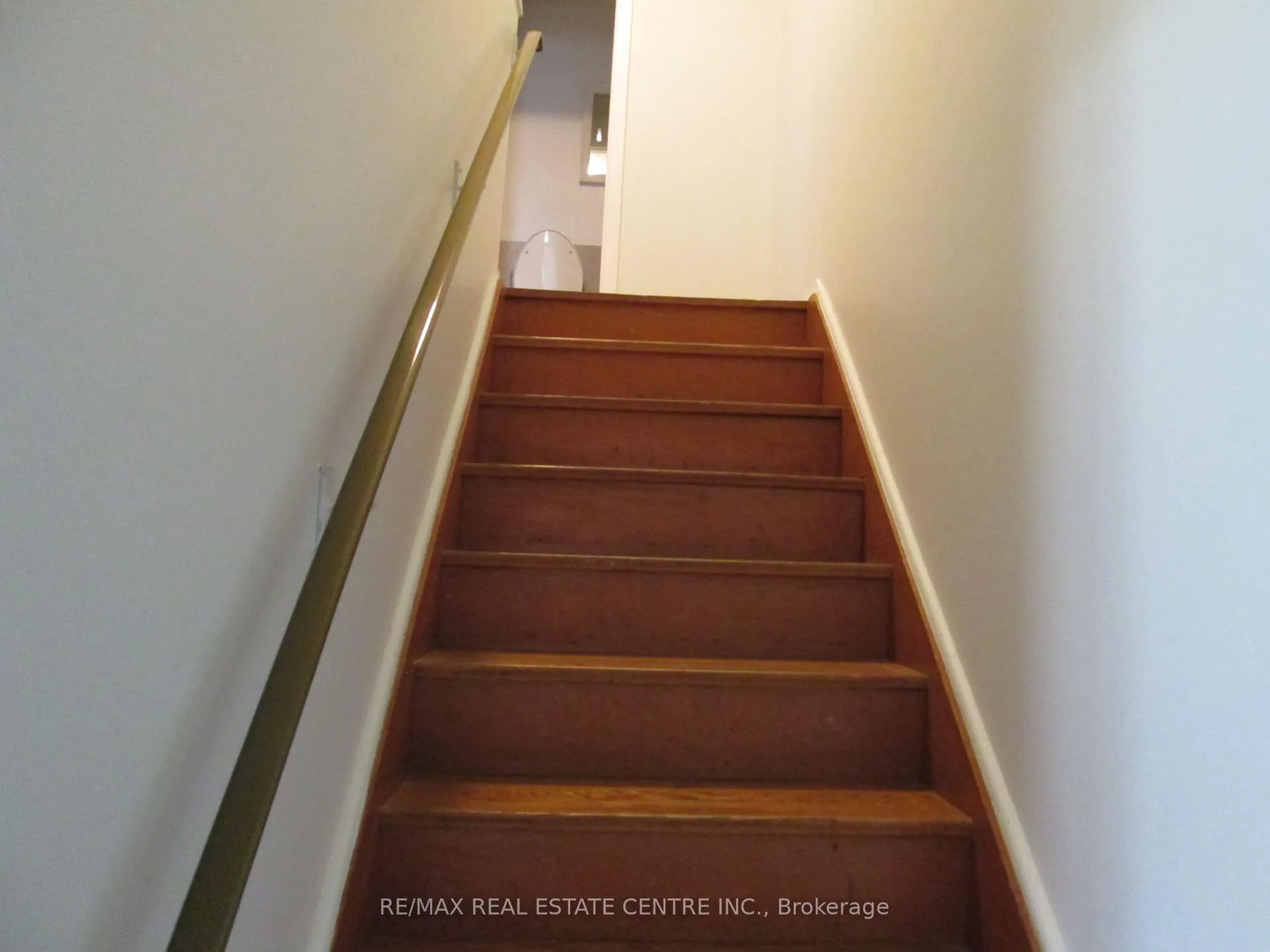 Photo 16 of 648 Francis Road, Burlington, LaSalle — HOMEH