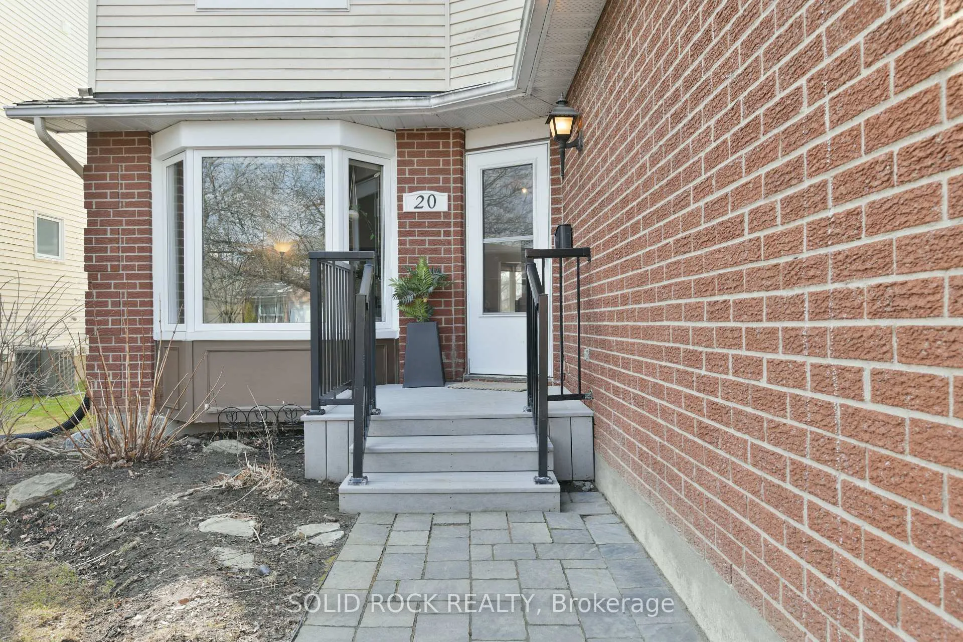 Photo 4 of 20 Shetland Way, Ottawa, Kanata - Bridlewood — HOMEH