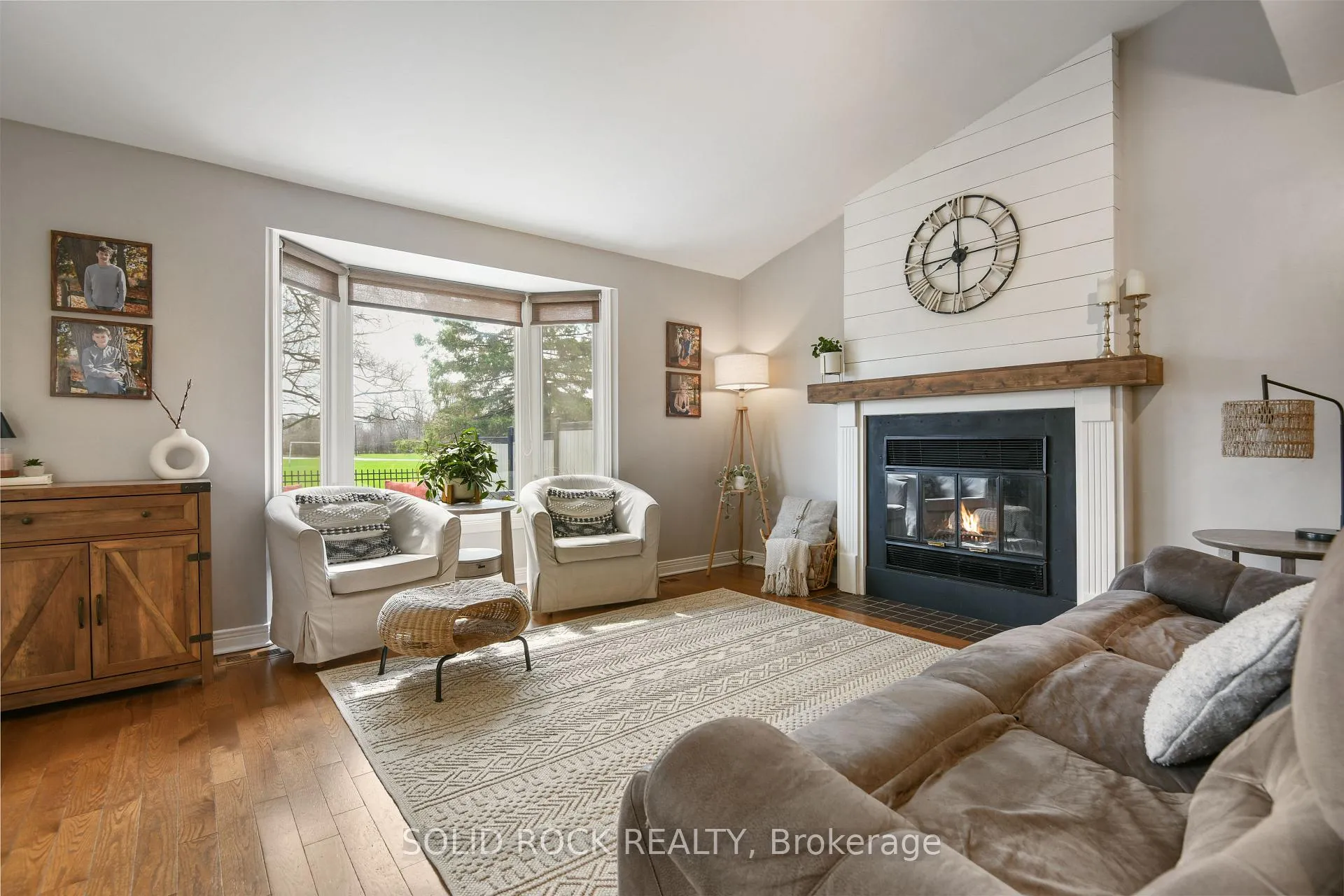 Photo 8 of 20 Shetland Way, Ottawa, Kanata - Bridlewood — HOMEH