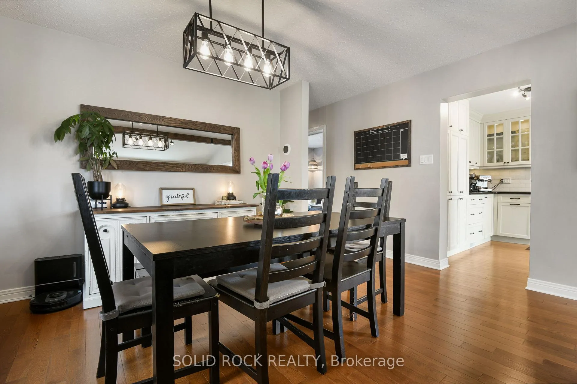 Photo 10 of 20 Shetland Way, Ottawa, Kanata - Bridlewood — HOMEH