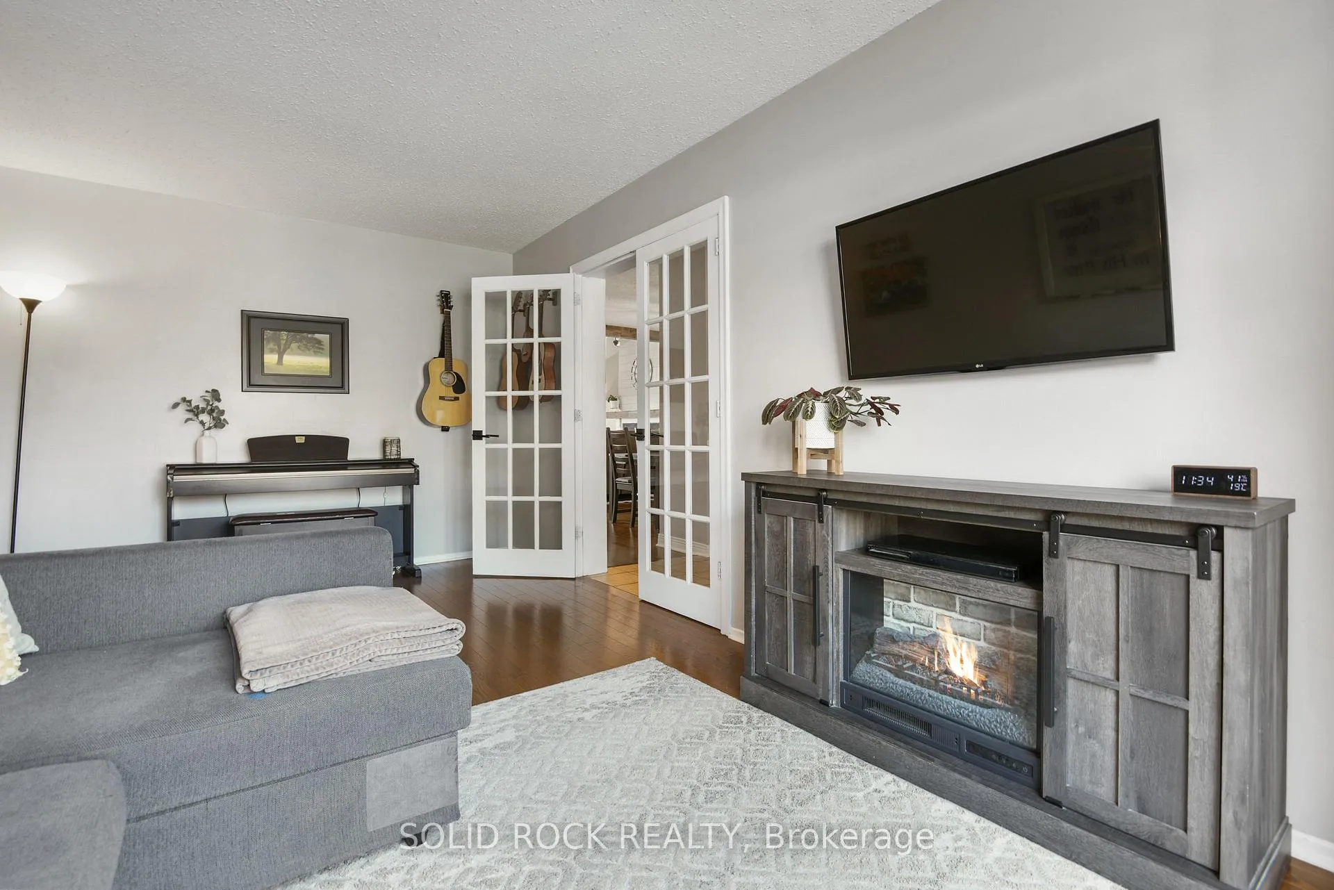 Photo 17 of 20 Shetland Way, Ottawa, Kanata - Bridlewood — HOMEH