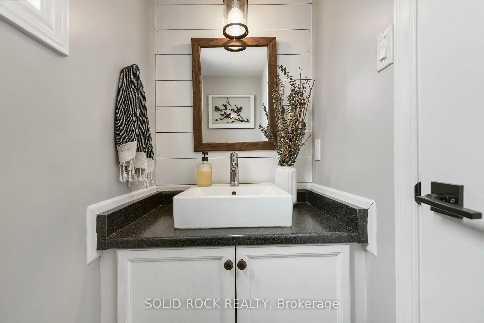 Photo 19 of 20 Shetland Way, Ottawa, Kanata - Bridlewood — HOMEH