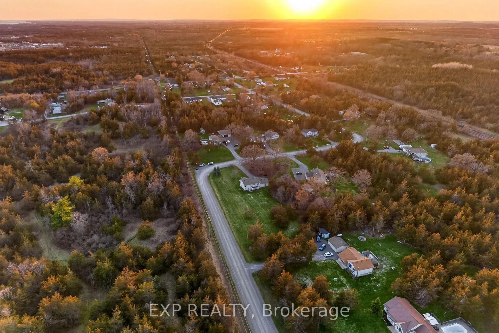 Photo 33 of 97 Jane Street, Tyendinaga, Tyendinaga Township — HOMEH