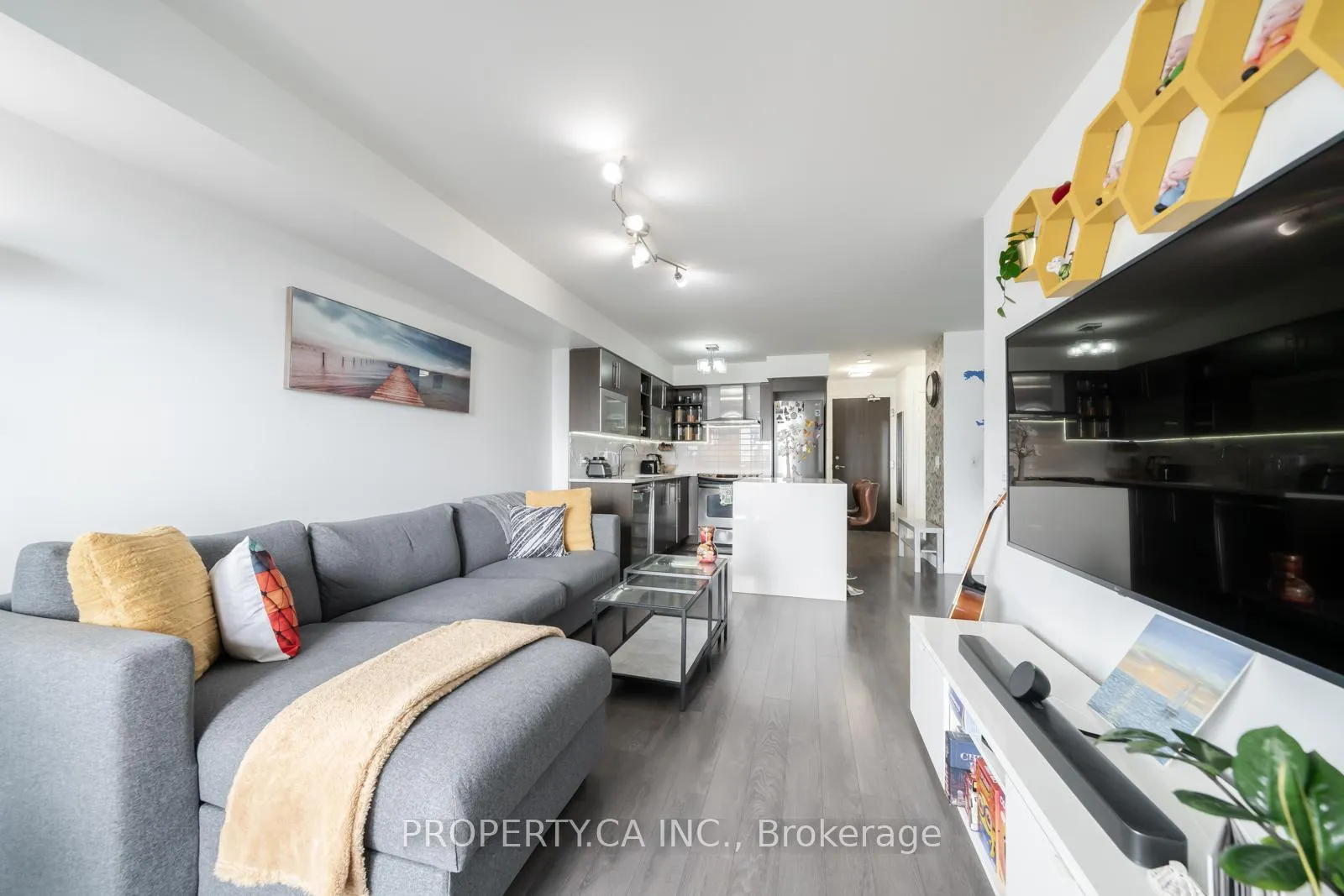 Photo 11 of Unit 1608, 1 Michael Power Place, Etobicoke, Islington-City Centre West — HOMEH