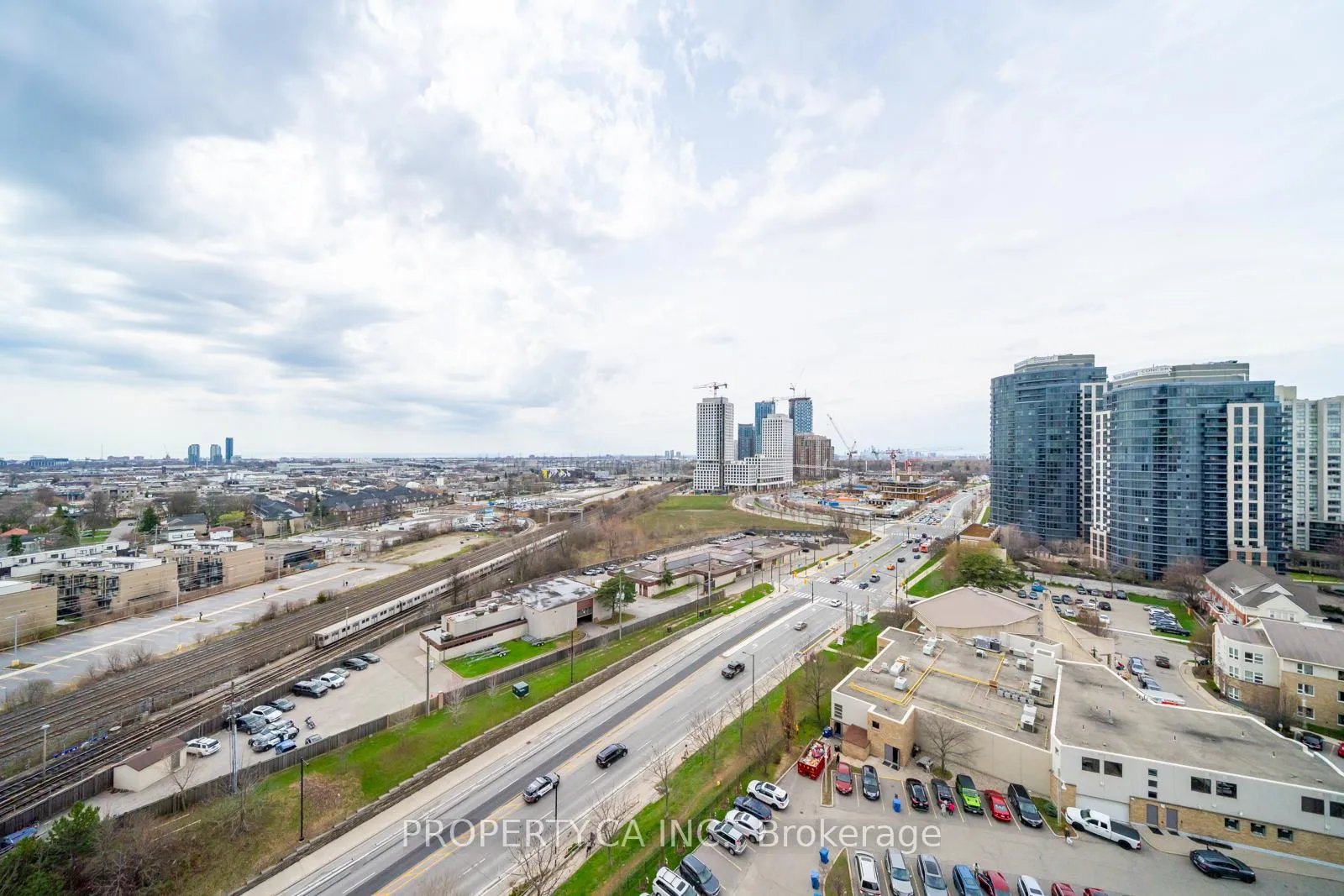 Photo 18 of Unit 1608, 1 Michael Power Place, Etobicoke, Islington-City Centre West — HOMEH